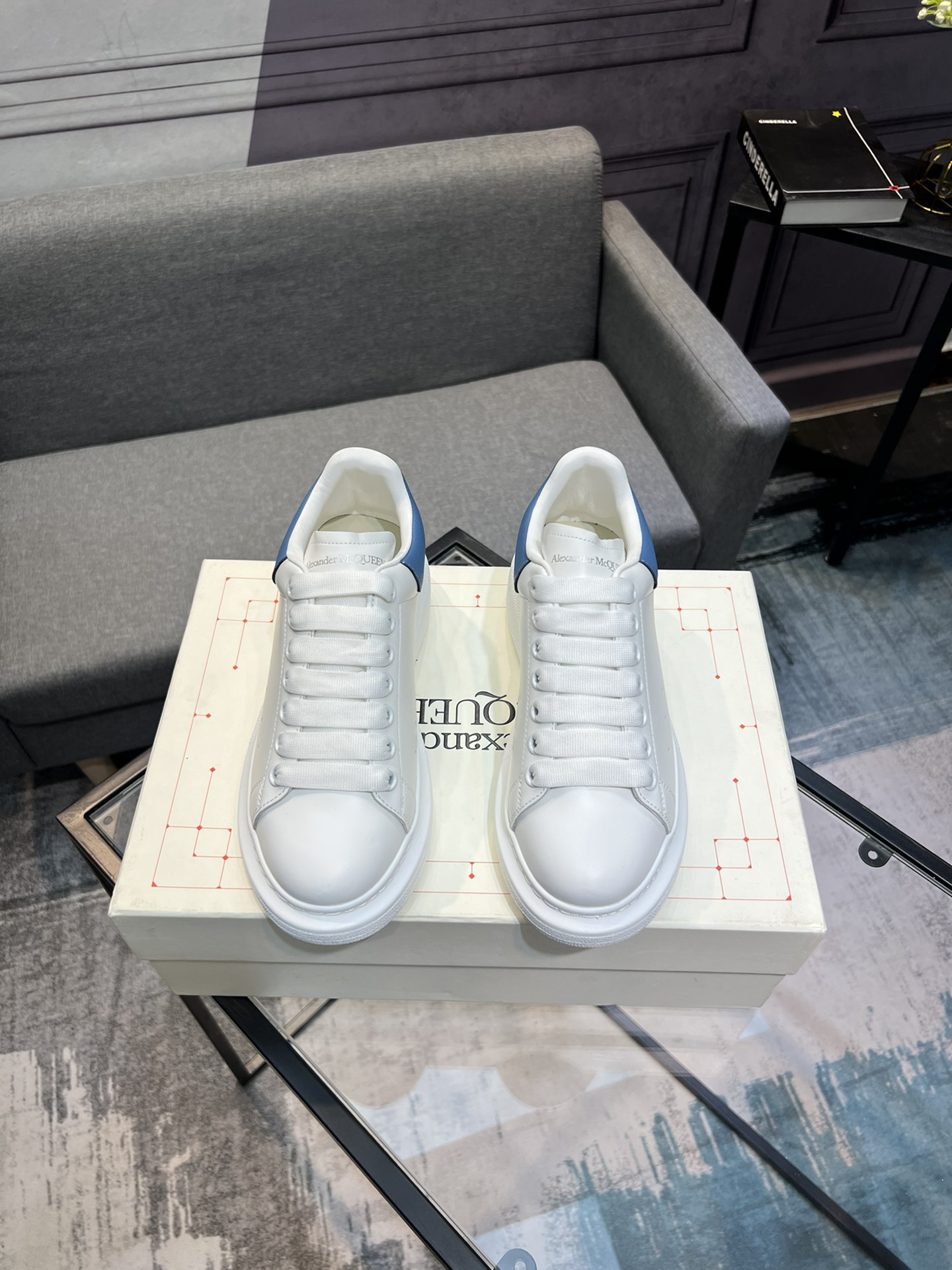 Cómo encontrar réplica de diseñador
 Alexander McQueen Zapatos Zapatillas de monopatín Zapatillas deportivas Calzado informal Blanco Mujeres Hombres Cuero vaca Pu Piel oveja Seda Colección primavera – verano Casual