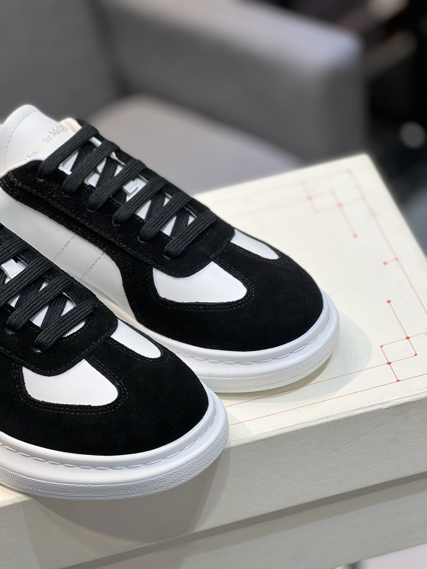 Alexander McQUEEN auténtico estallido demolición 1:1 superior McQueen cuero original blanco importad