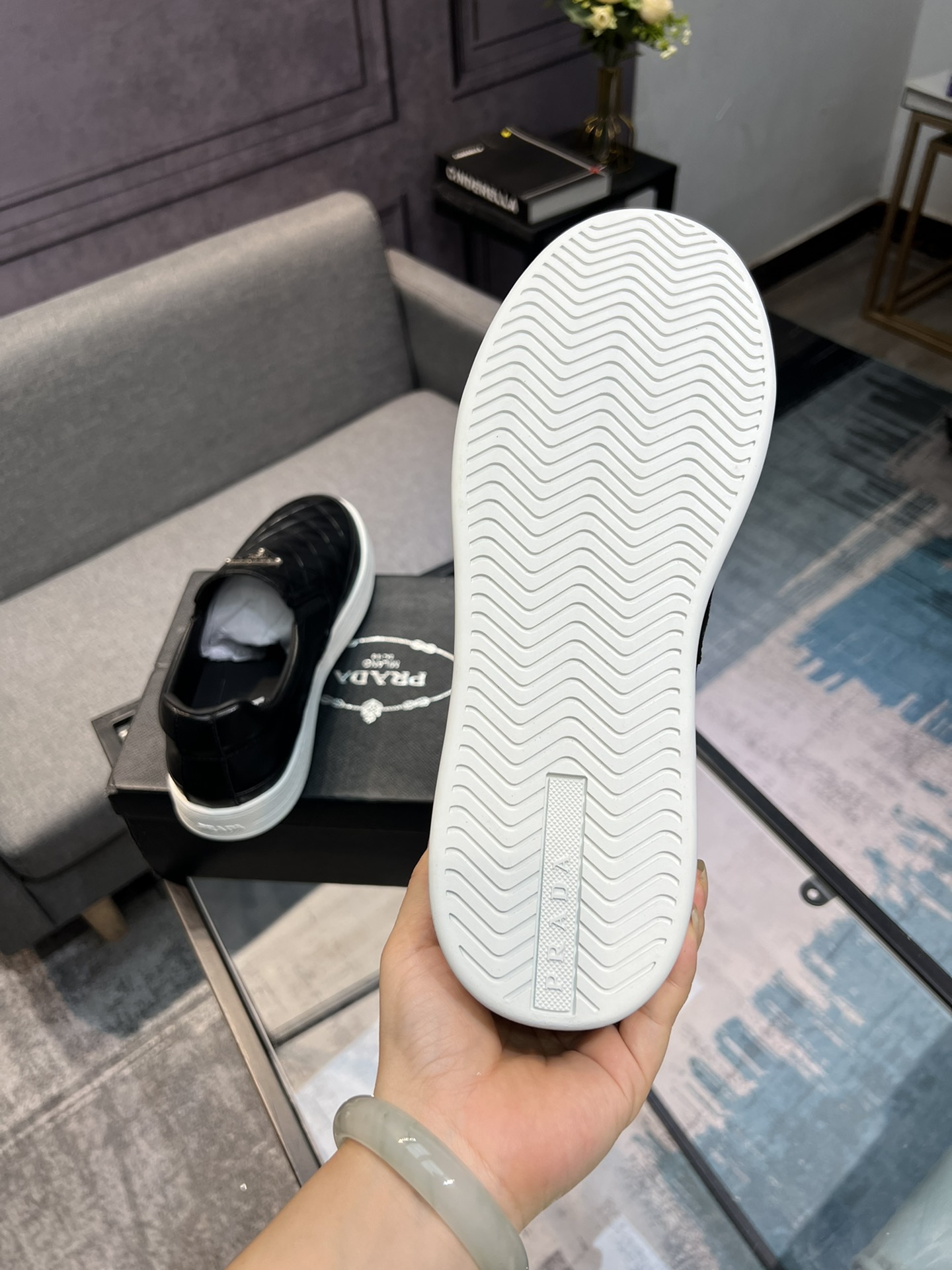 (Prada) sitio web oficial de los últimos modelos de zapatos de los hombres de moda casual, modelos p