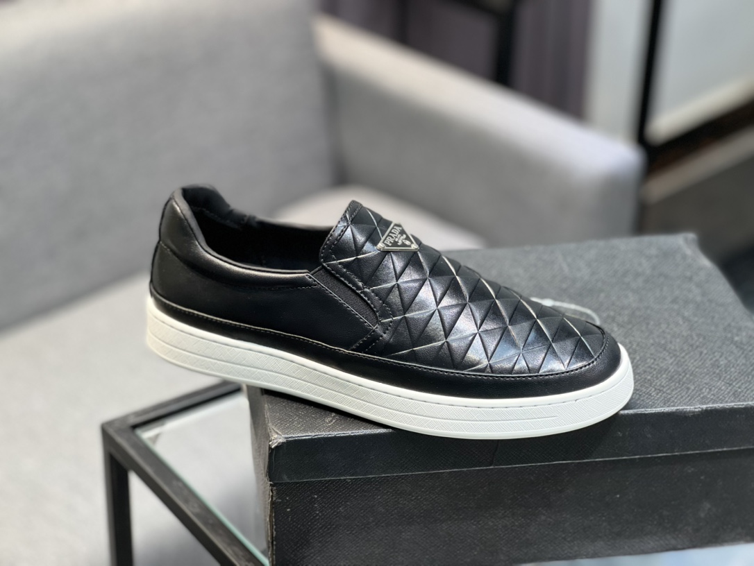 (Prada) sitio web oficial de los últimos modelos de zapatos de los hombres de moda casual, modelos p