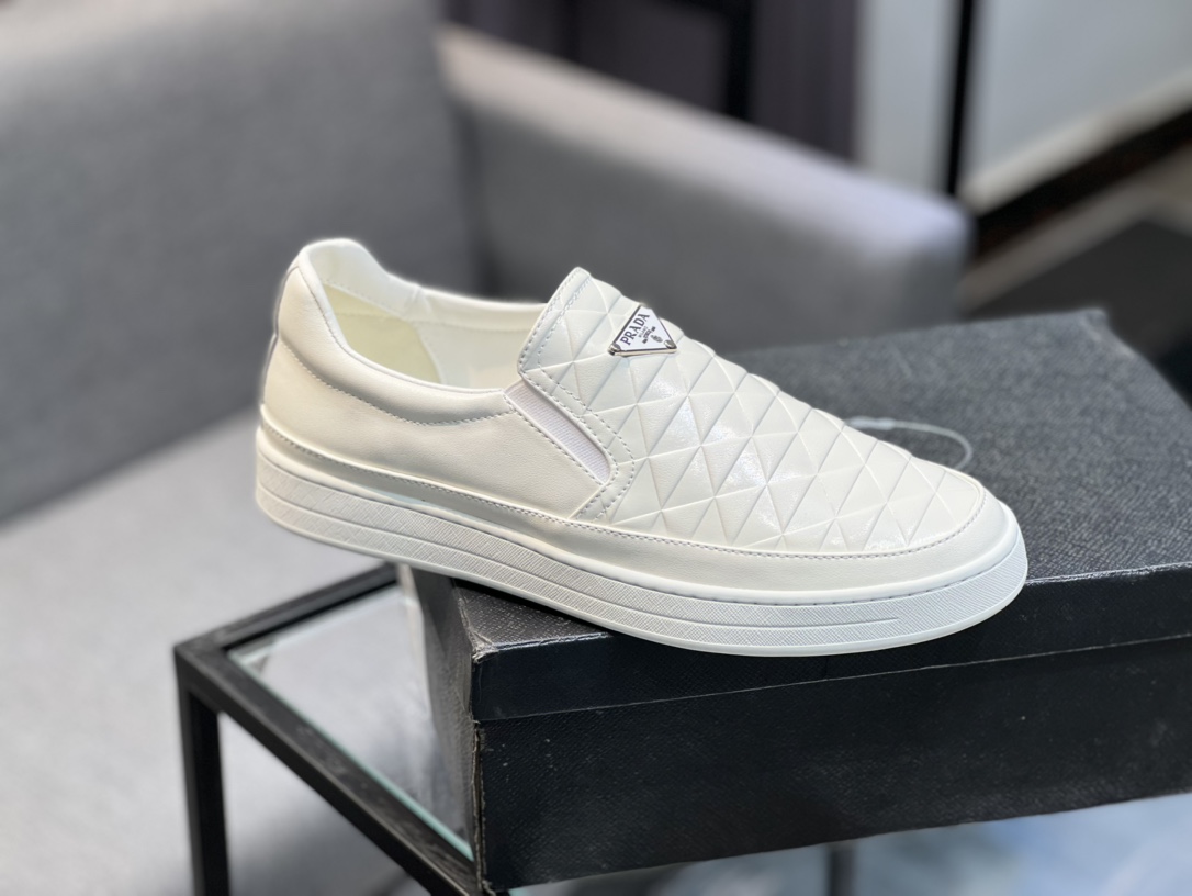 (Prada) sitio web oficial de los últimos modelos de zapatos de los hombres de moda casual, modelos p