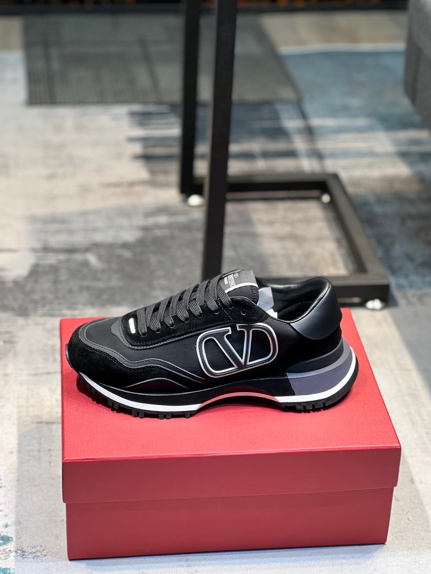 [VALENTl Valentino] artesanía superior Valentino, modelos deportivos casuales de moda, bloqueo de co