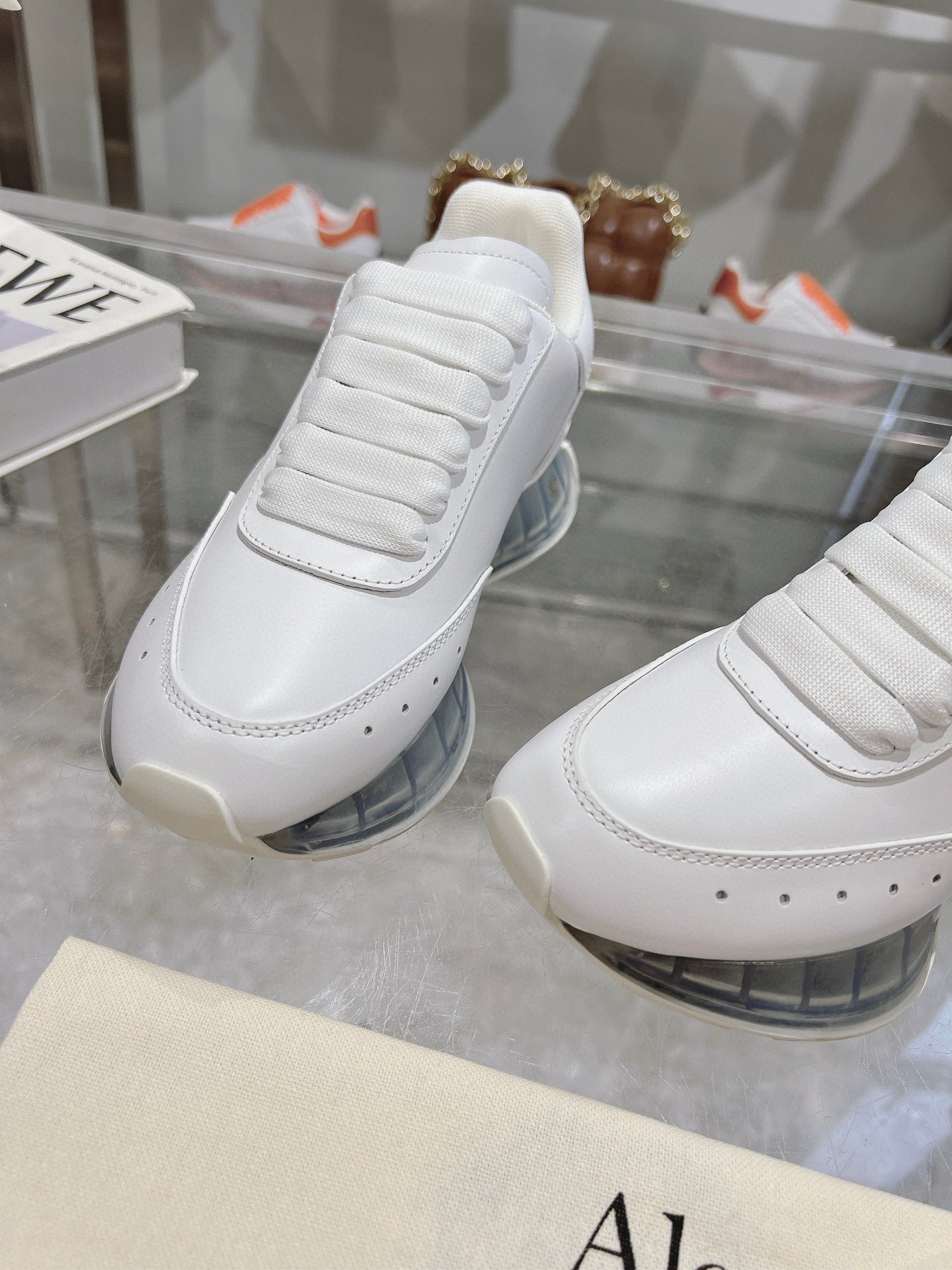 ALEXANDER MCQUEEN/ALEXANDER MCQUEEN - Primavera / Verano 2024 Hombres Sprint Deportes Parejas Zapato