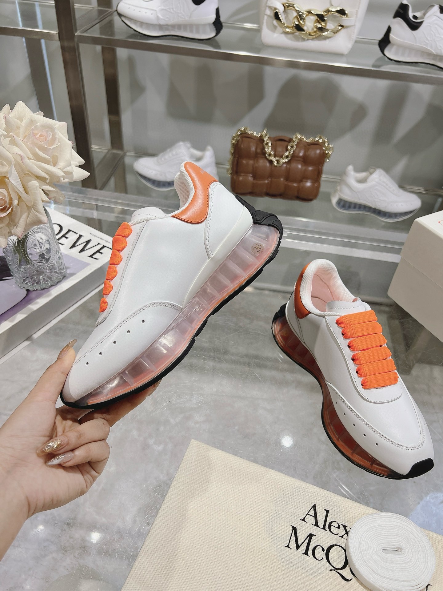 ALEXANDER MCQUEEN/ALEXANDER MCQUEEN - Primavera / Verano 2024 Hombres Sprint Deportes Parejas Zapato