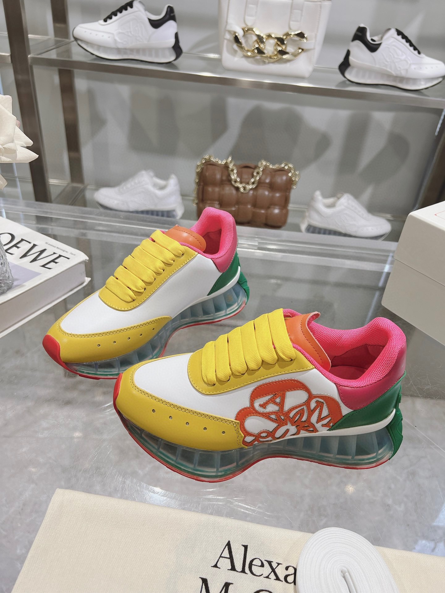 ALEXANDER MCQUEEN/ALEXANDER MCQUEEN - Primavera / Verano 2024 Hombres Sprint Deportes Parejas Zapato