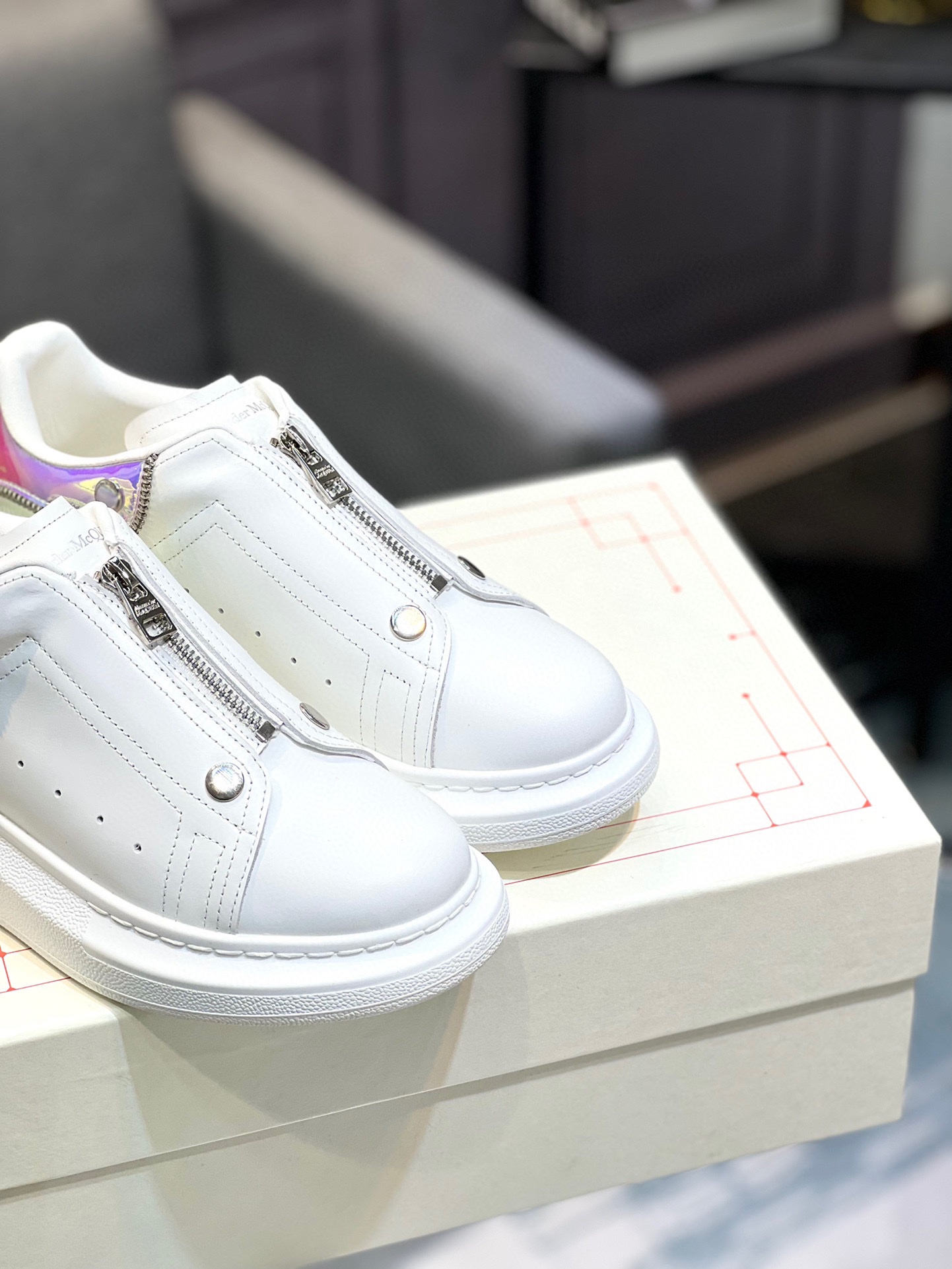 contrarrestar la última nueva versión superior de gama alta Alexander McQueen - Alexander McQueen úl