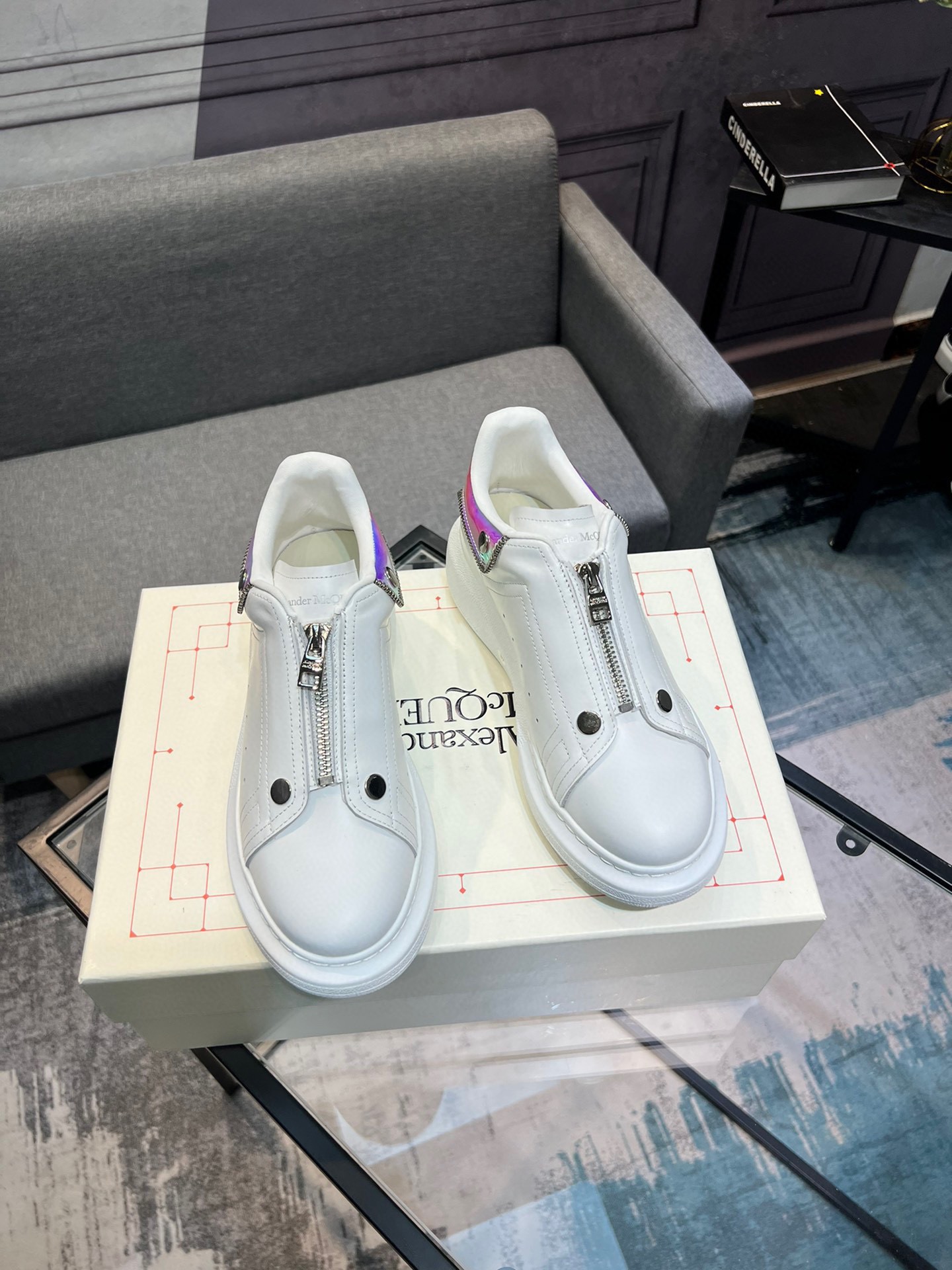 contrarrestar la última nueva versión superior de gama alta Alexander McQueen - Alexander McQueen úl