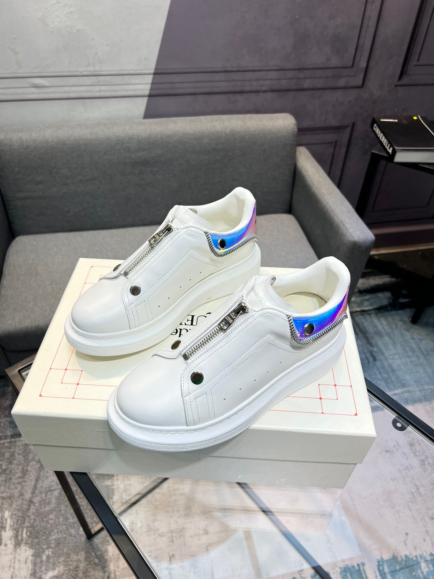 contrarrestar la última nueva versión superior de gama alta Alexander McQueen - Alexander McQueen úl