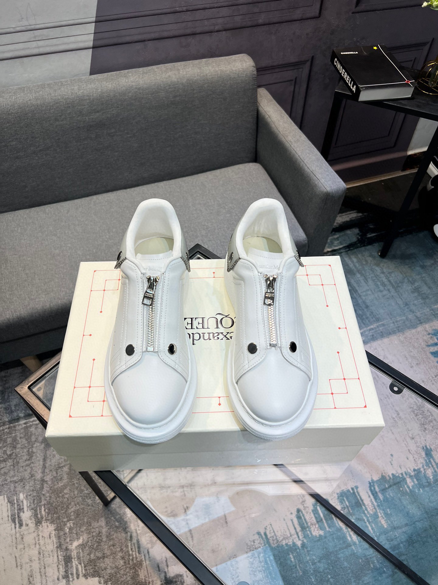 contrarrestar la última nueva versión superior de gama alta Alexander McQueen - Alexander McQueen úl