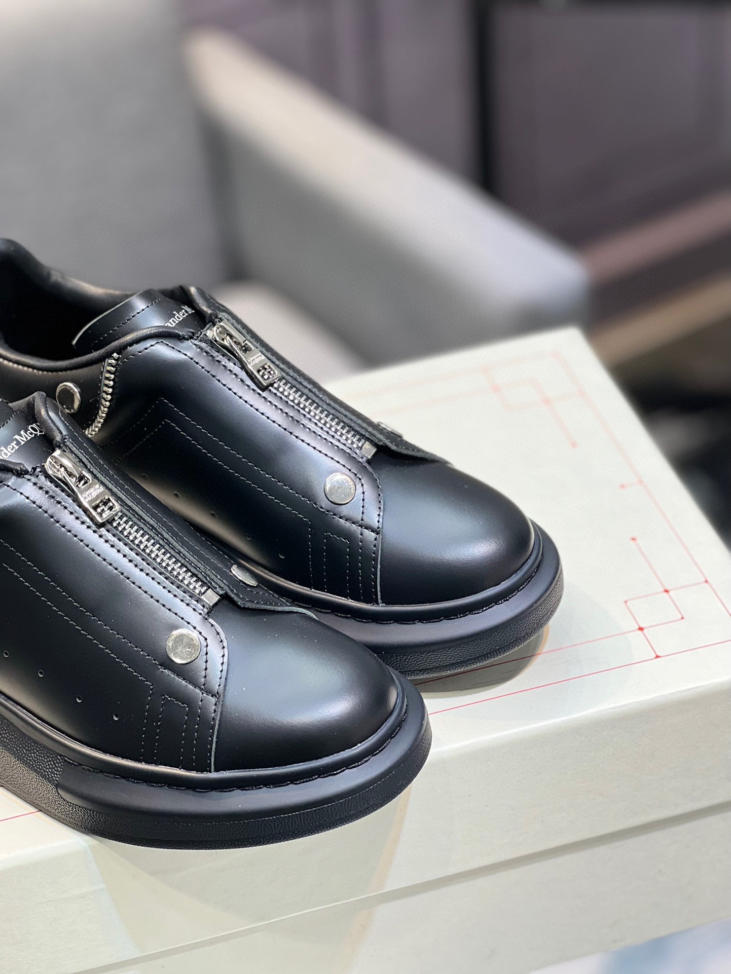 contrarrestar la última nueva versión superior de gama alta Alexander McQueen - Alexander McQueen úl