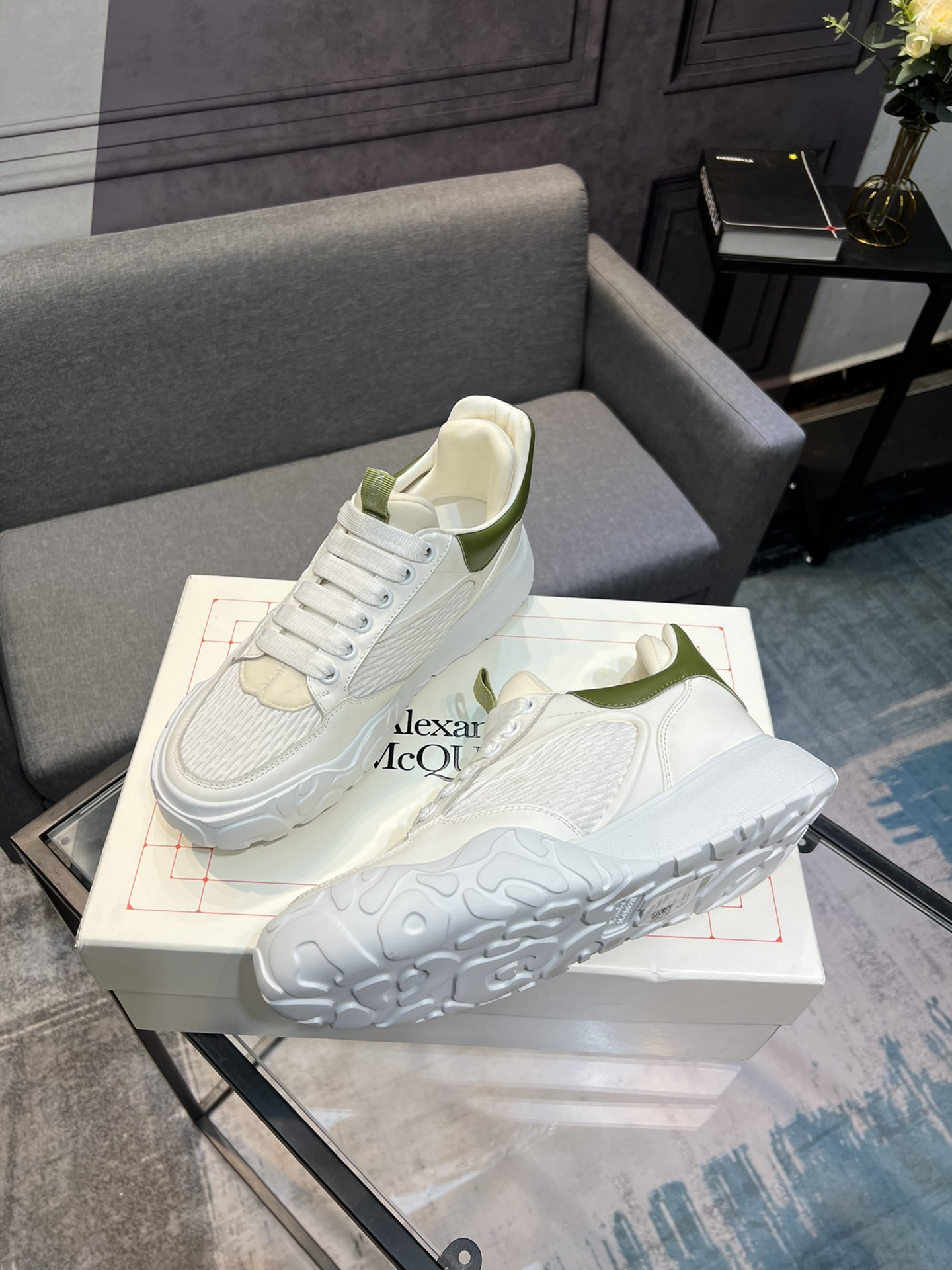 contrarrestar la última nueva versión superior de gama alta Alexander McQueen - Alexander McQueen úl
