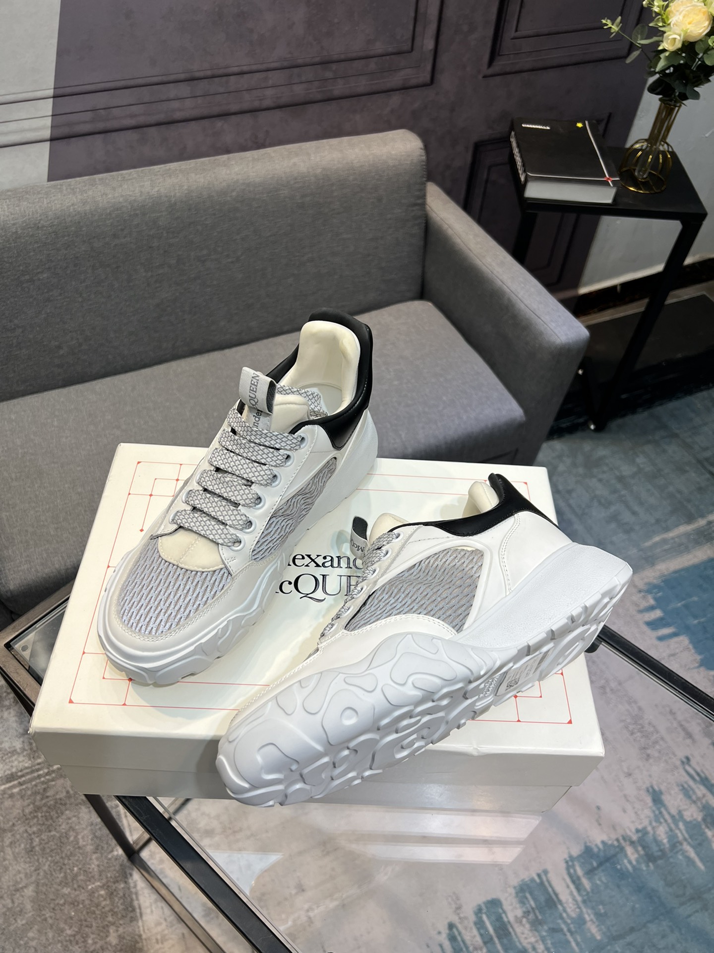 contrarrestar la última nueva versión superior de gama alta Alexander McQueen - Alexander McQueen úl