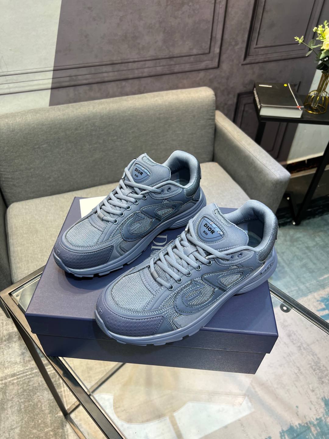 alta versión de los modelos de marca compartida Dior Dior x Stone Island Stone Island 2024 ˢˢL casa 