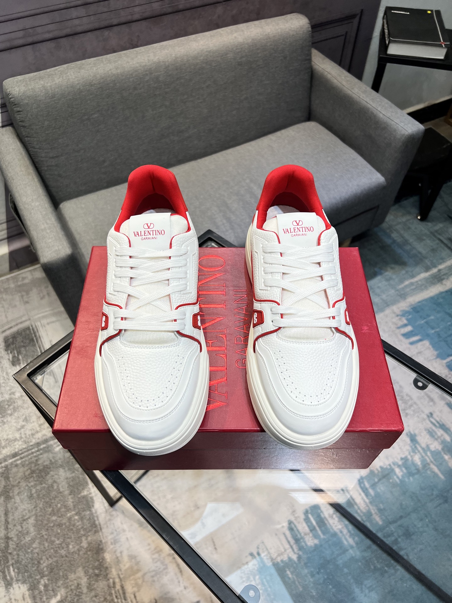 𝑽𝒂𝒍𝒆𝒏𝒕𝒊𝒏𝒐 Valentino 𝑶𝒏𝒆𝑺𝒕𝒖𝒅 Colección de zapatillas de deporte de pareja Valentino 2