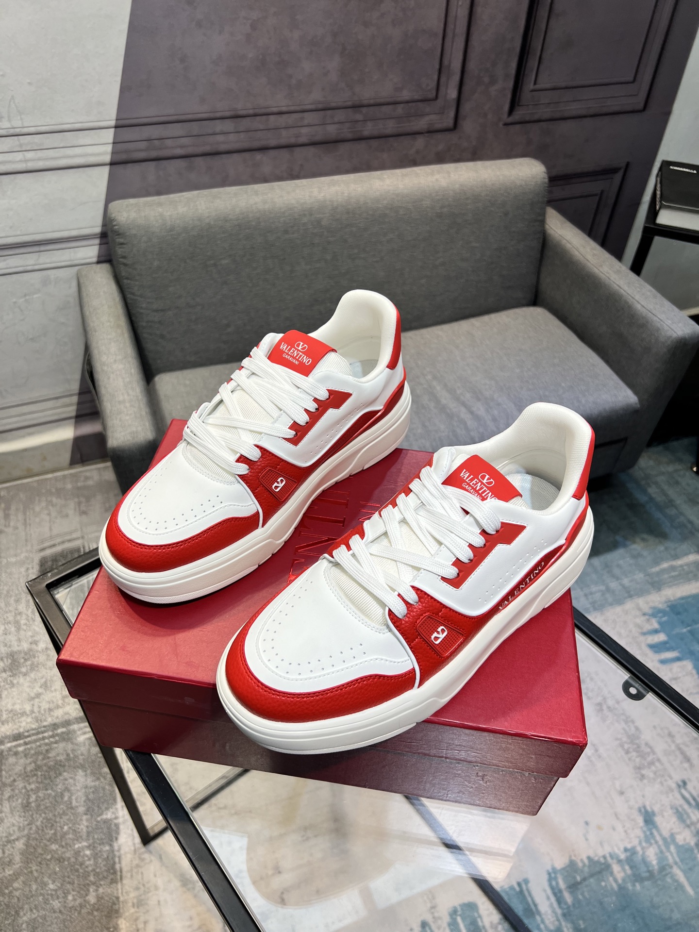 𝑽𝒂𝒍𝒆𝒏𝒕𝒊𝒏𝒐 Valentino 𝑶𝒏𝒆𝑺𝒕𝒖𝒅 Colección de zapatillas de deporte de pareja Valentino 2
