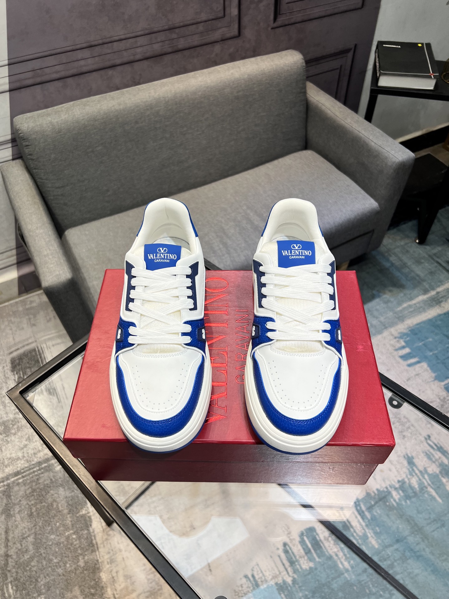 𝑽𝒂𝒍𝒆𝒏𝒕𝒊𝒏𝒐 Valentino 𝑶𝒏𝒆𝑺𝒕𝒖𝒅 Colección de zapatillas de deporte de pareja Valentino 2