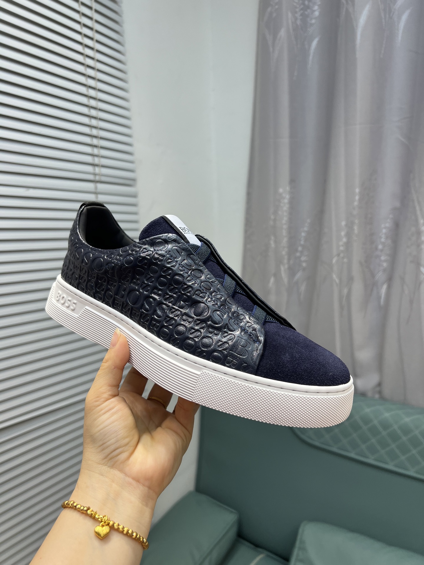 BOSS Classic Lace-Up Men's Sneakers - Stylish Comfort for Everyday Wear 6 i1742133565075 3652 0 4