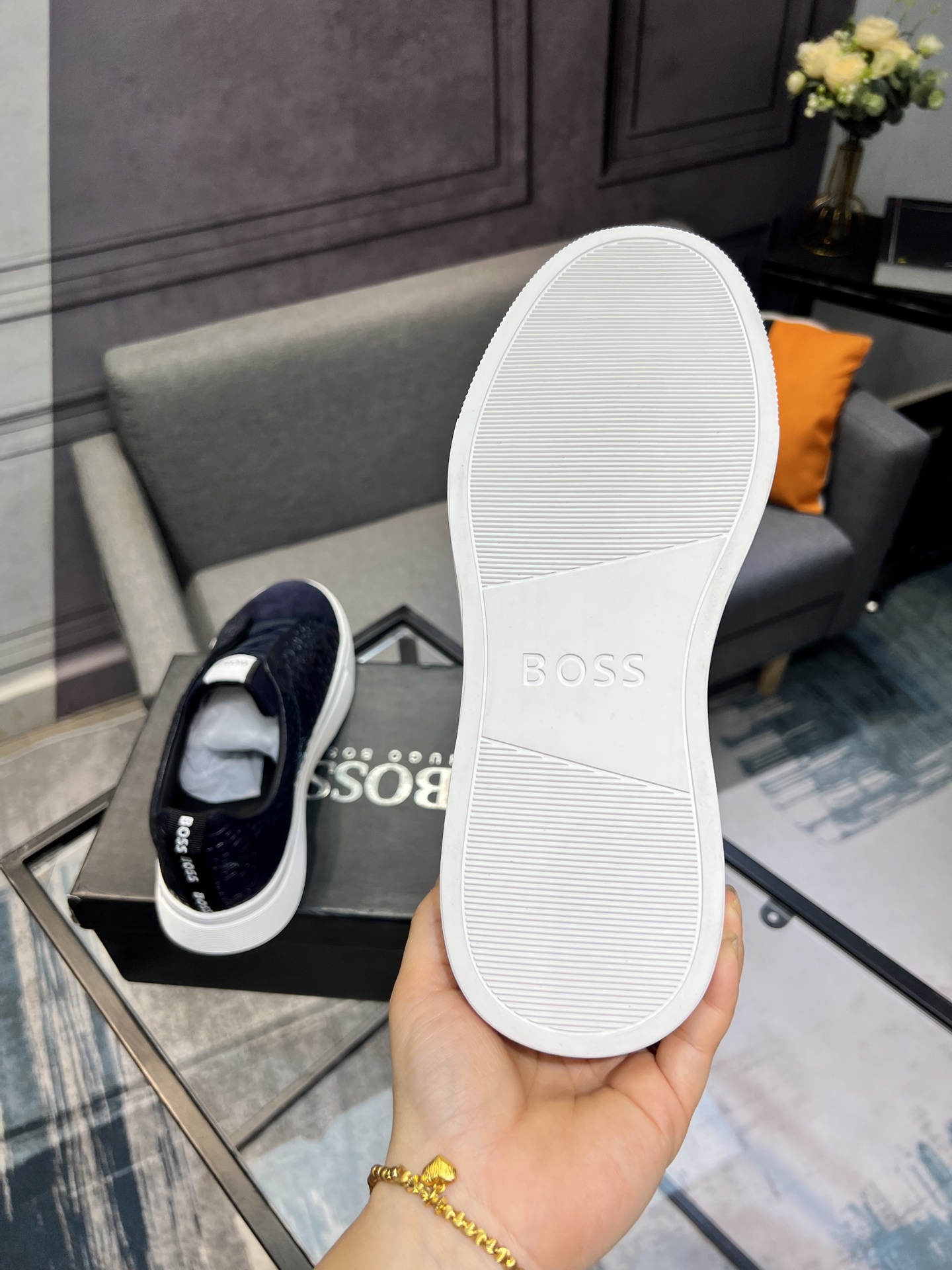 BOSS Classic Lace-Up Men's Sneakers - Stylish Comfort for Everyday Wear 7 i1742133565185 4368 0 5