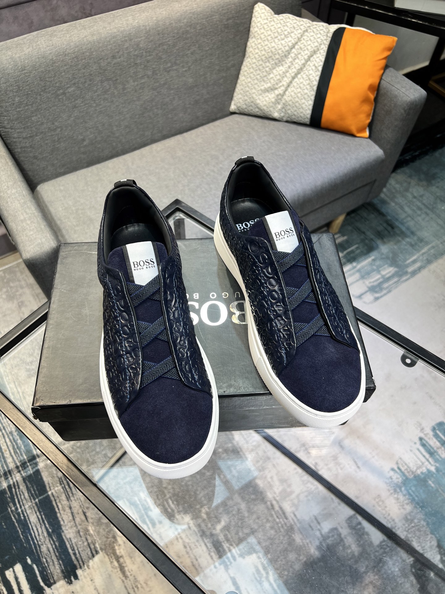 BOSS Classic Lace-Up Men's Sneakers - Stylish Comfort for Everyday Wear 5 i1742133566579 1735 0 3