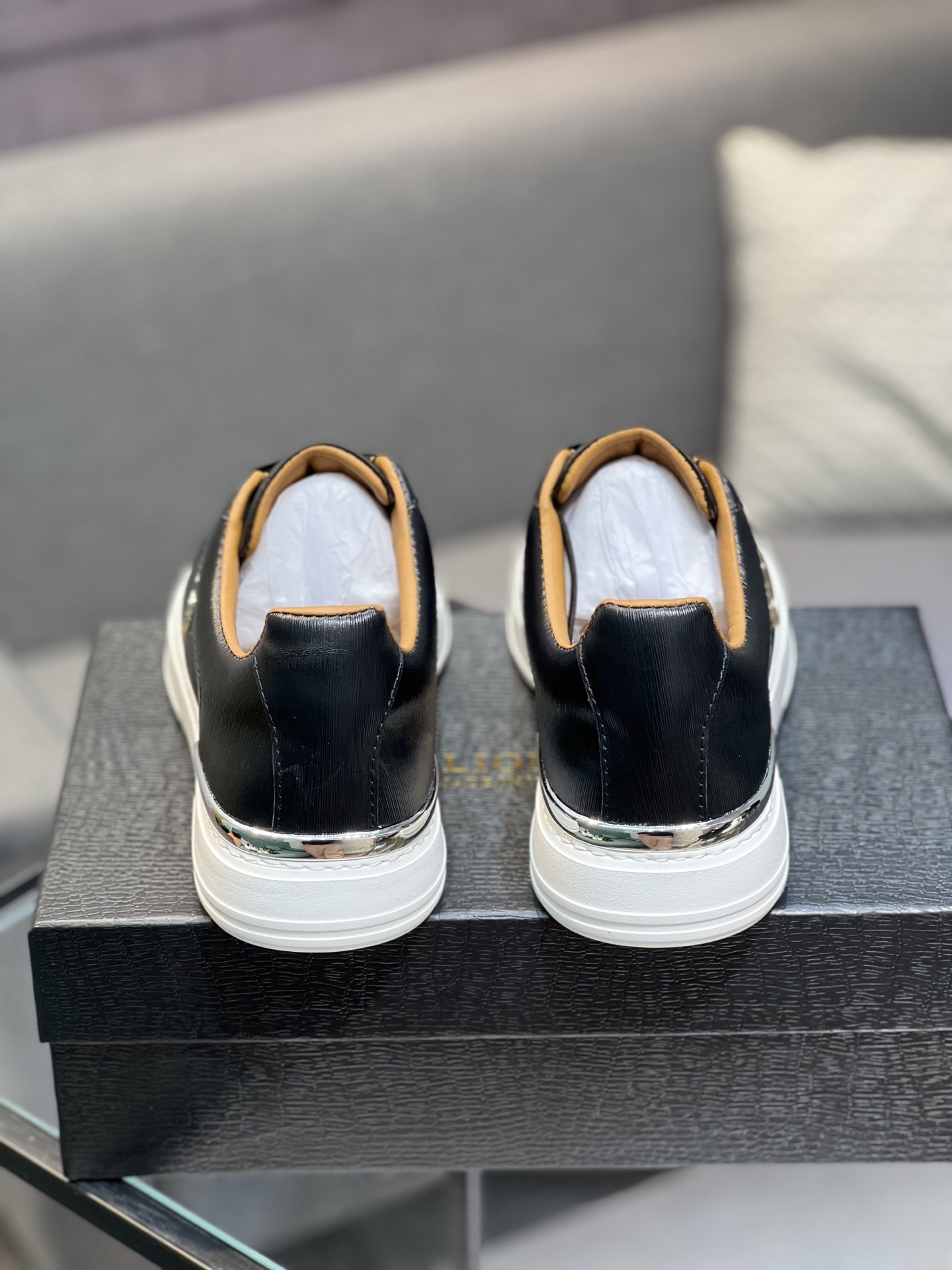 Billionaire Men's Black Leather Lace-Up Sneakers with Metal Hardware Details 8 i1742399572250 7253 0 6