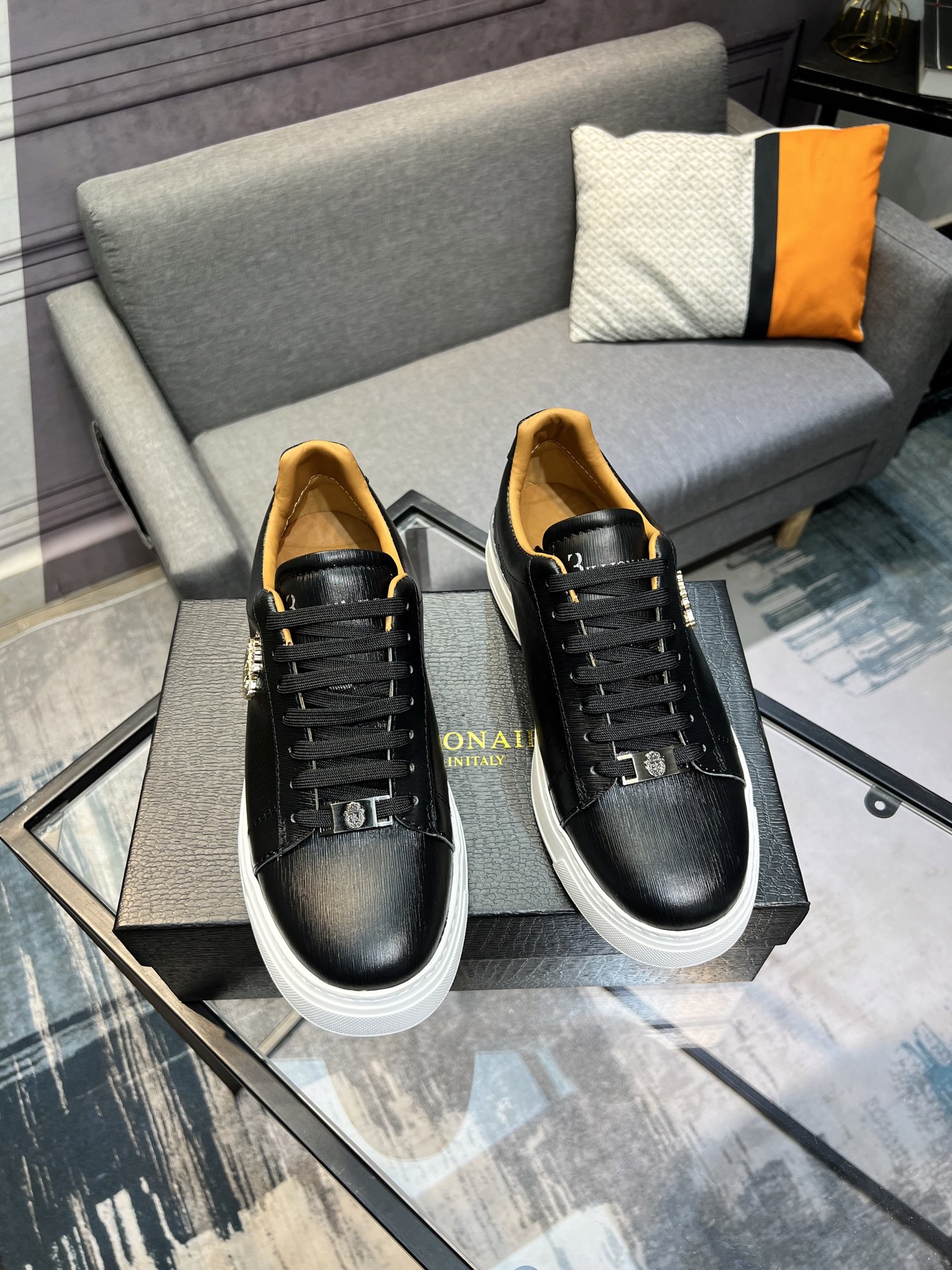 Billionaire Men's Black Leather Lace-Up Sneakers with Metal Hardware Details 5 i1742399573429 4568 0 3