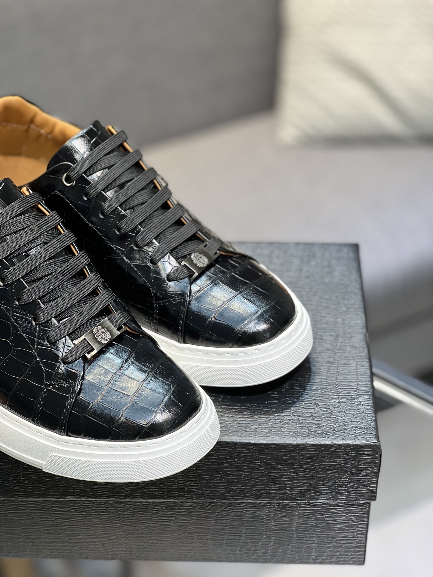 Billionaire Men's Crocodile-Embossed Leather Sneakers - Italian Craftsmanship 9 i1742399897009 863 0 7