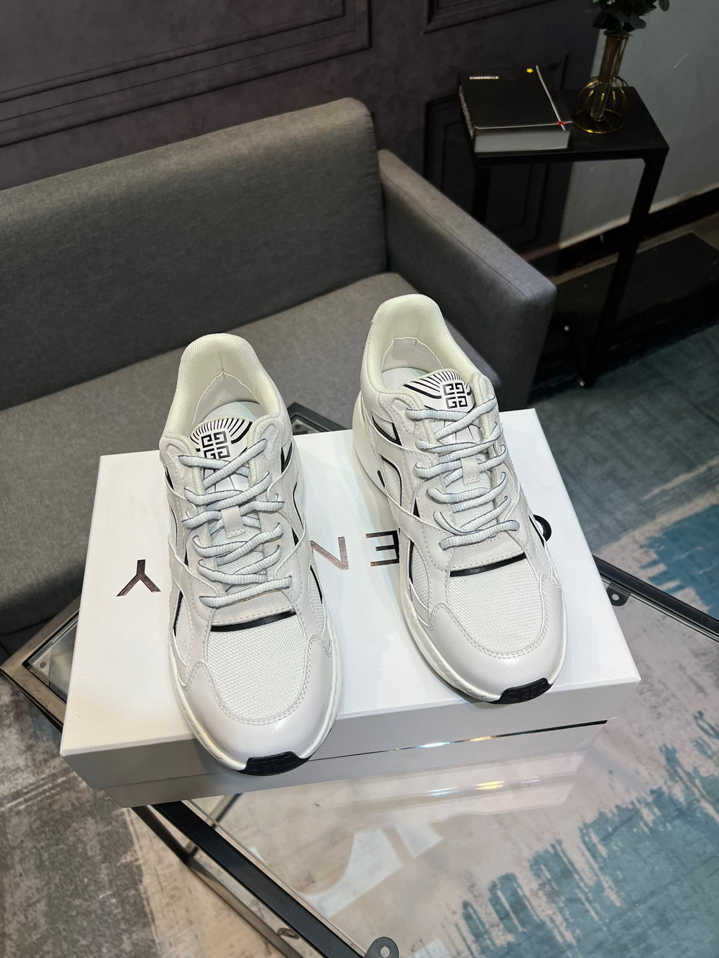 Givenchy Men's City Sport Sneakers in White Leather, Size 39-44 5 i1742485777530 7683 0 3