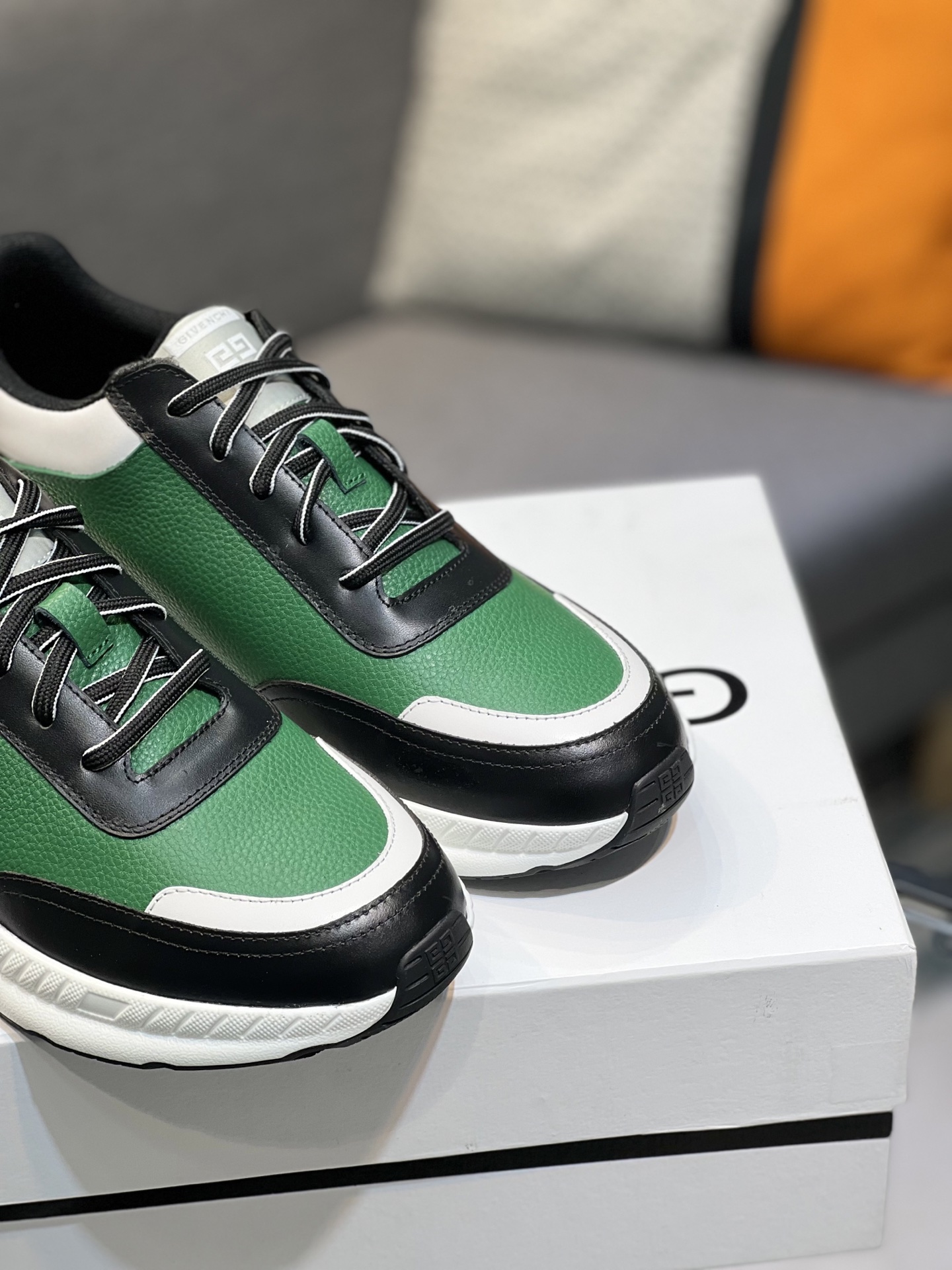 GIVENCHY Men's City Sport Leather Sneakers, Green/Black, Size 39-44 9 i1742485859186 5315 0 7