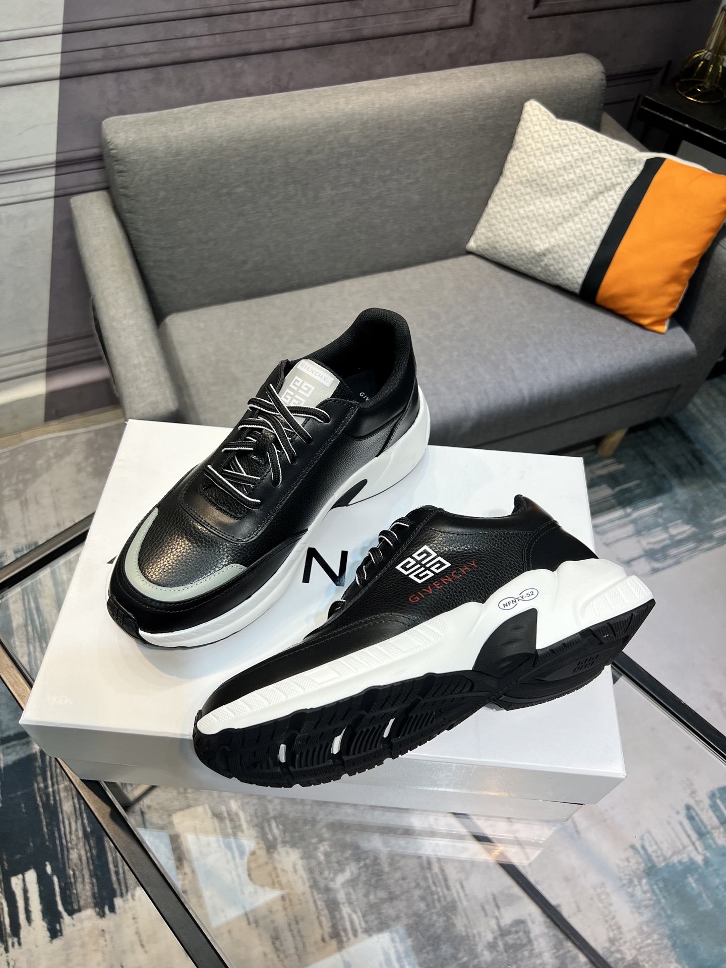 G I V E N C H Y Men's Black Leather Lace-Up Sneakers 4 i1742485942205 2192 0 2