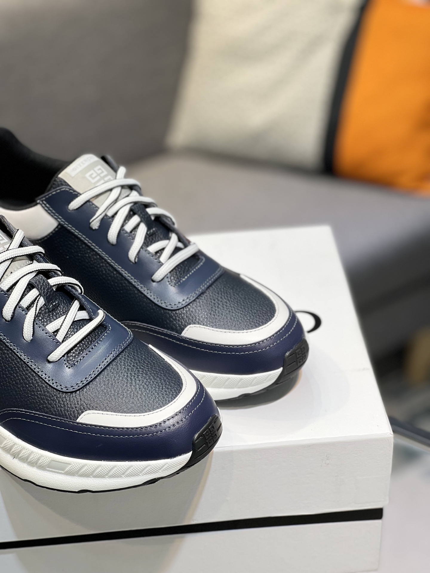 G I V E N C H Y Men's Leather Sneakers, Size 39-44, New Collection 9 i1742485991563 6164 0 7