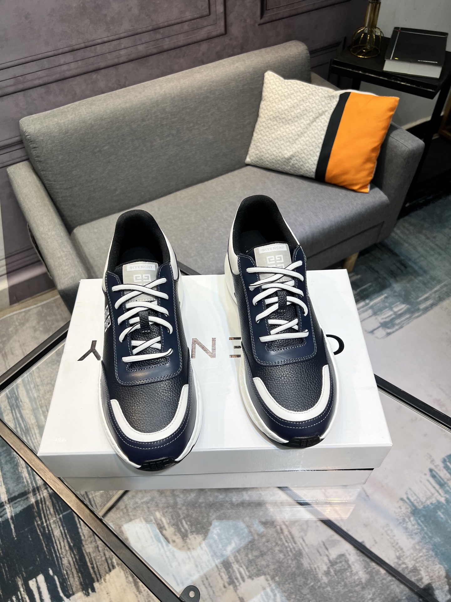 G I V E N C H Y Men's Leather Sneakers, Size 39-44, New Collection 5 i1742485991632 5792 0 3