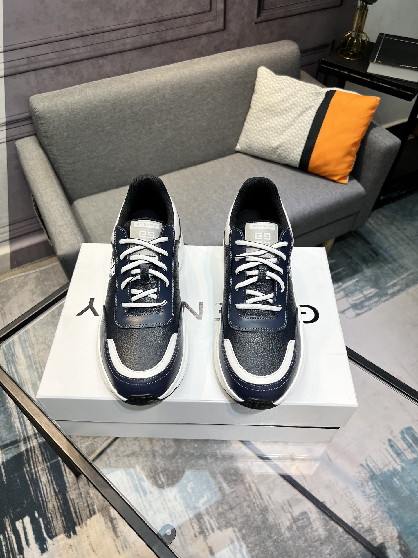 G I V E N C H Y Men's Leather Sneakers, Size 39-44, New Collection 1 G I V E N C H Y Men's Leather Sneakers, Size 39-44, New Collection