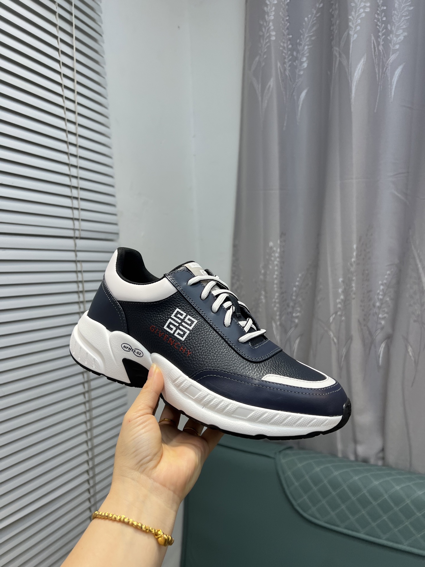 G I V E N C H Y Men's Leather Sneakers, Size 39-44, New Collection 6 i1742485991804 1469 0 4