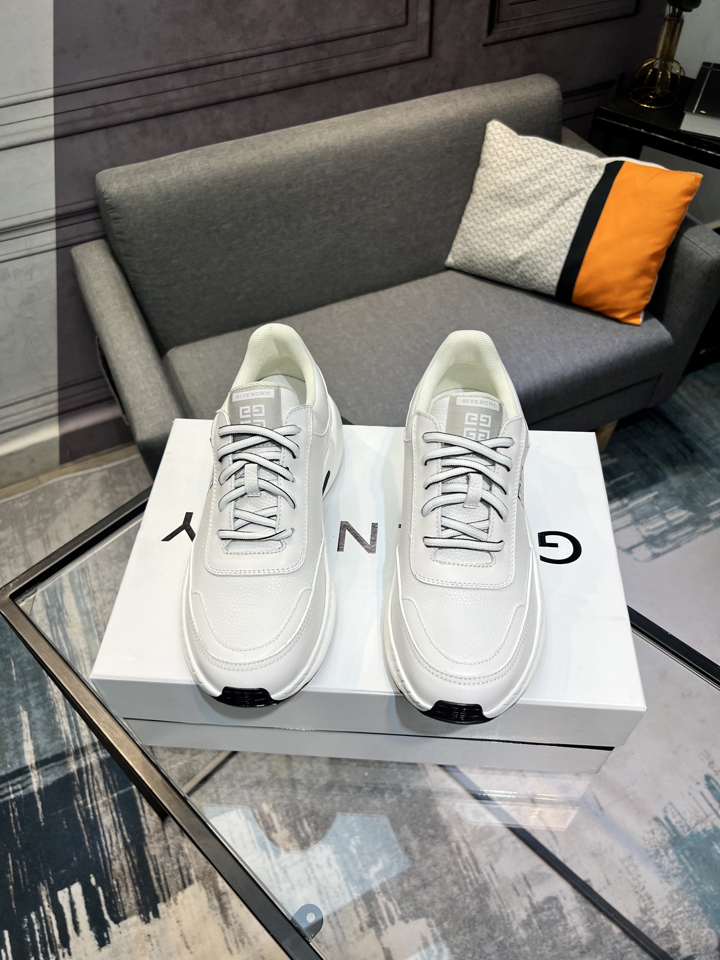 G I V E N C H Y Men's White Leather Sneakers, Sizes 39-44 24 i1742486011226 4966 0 0