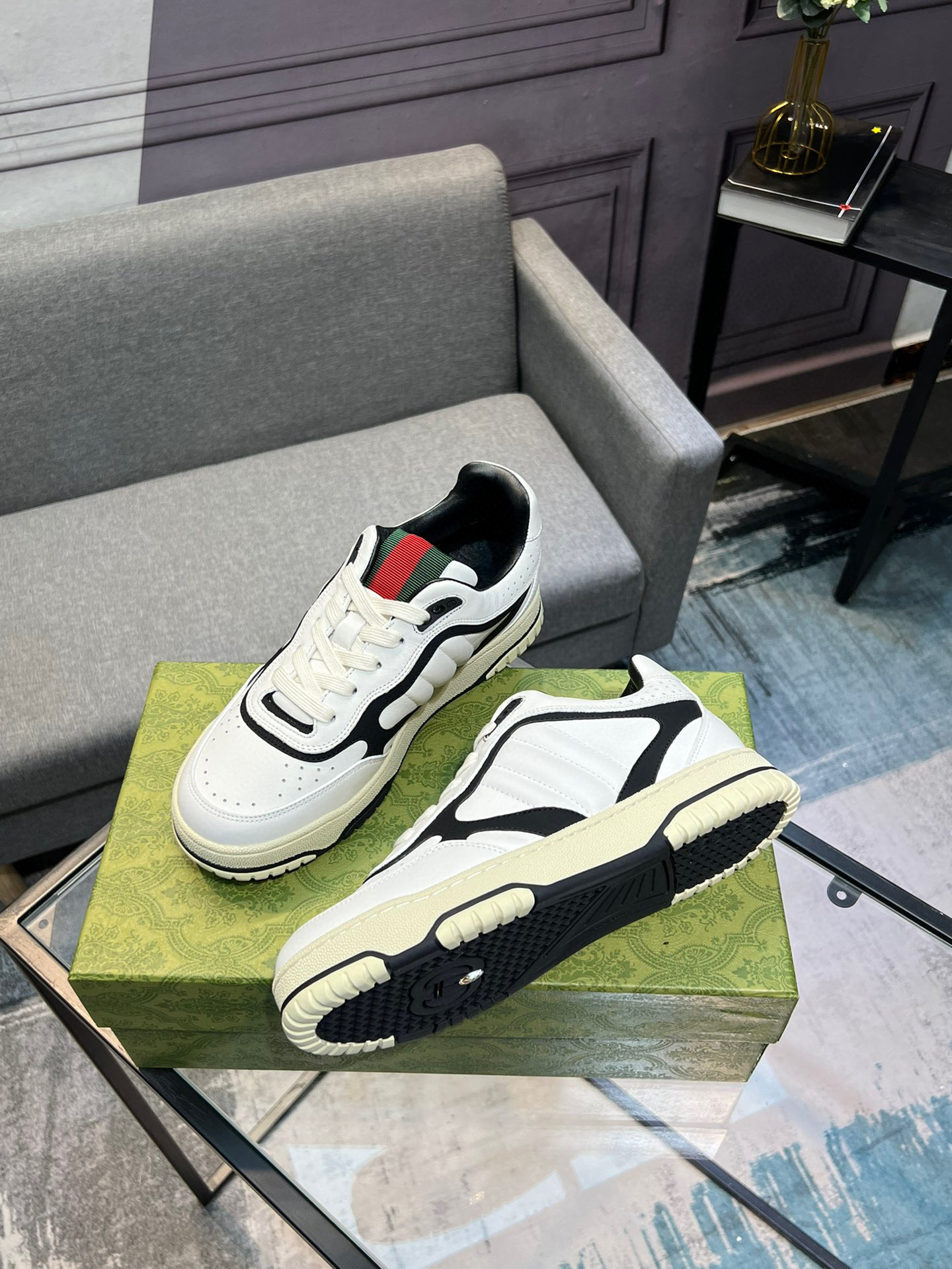 Gucci Men's and Women's White Leather Basketball Sneakers with Interlocking G 4 i1742650810386 8279 0 2