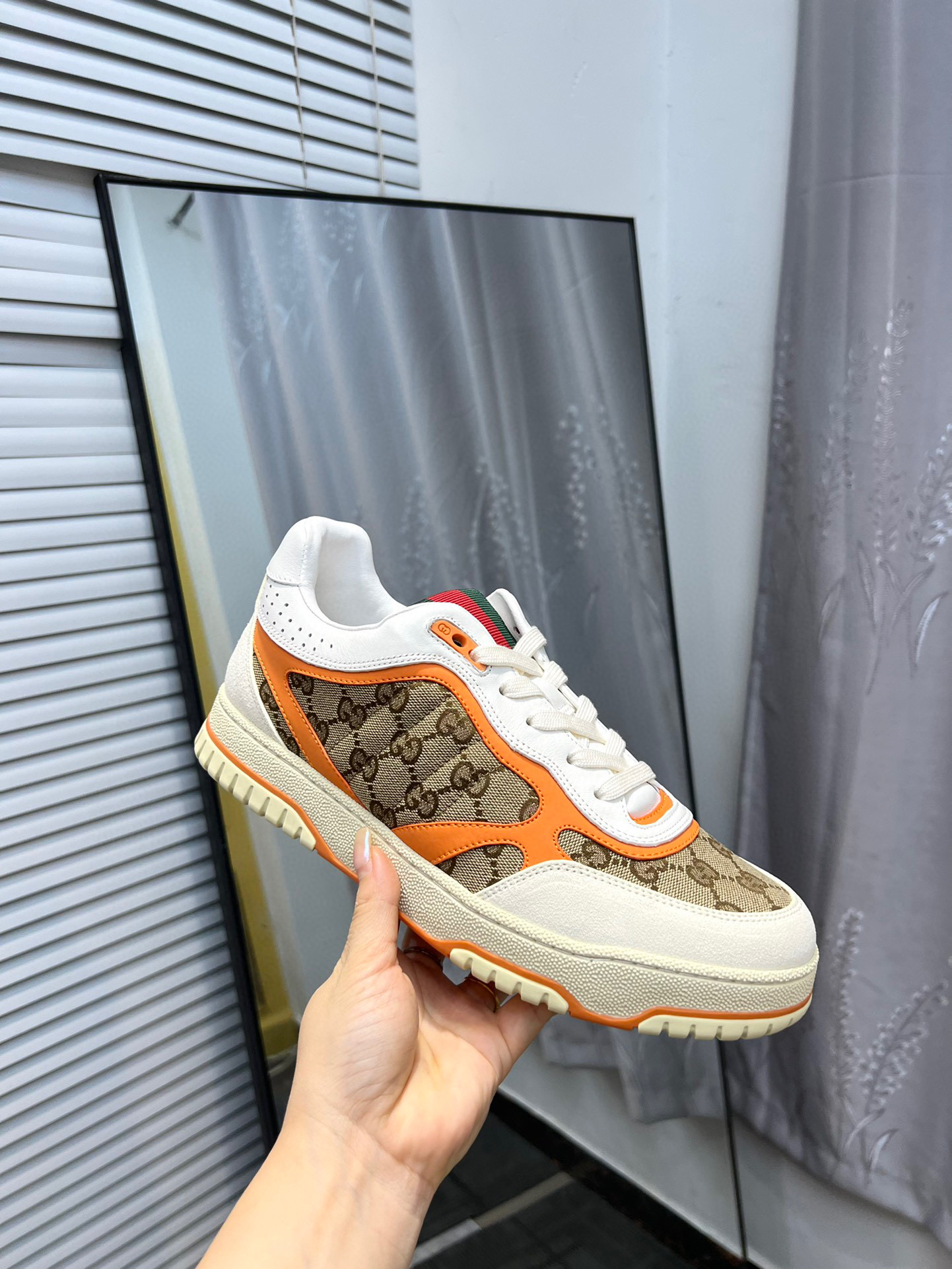 Gucci Basketball Style Sneakers with Interlocking G Motif - Couple Shoes 28 i1742650960608 1332 0 4