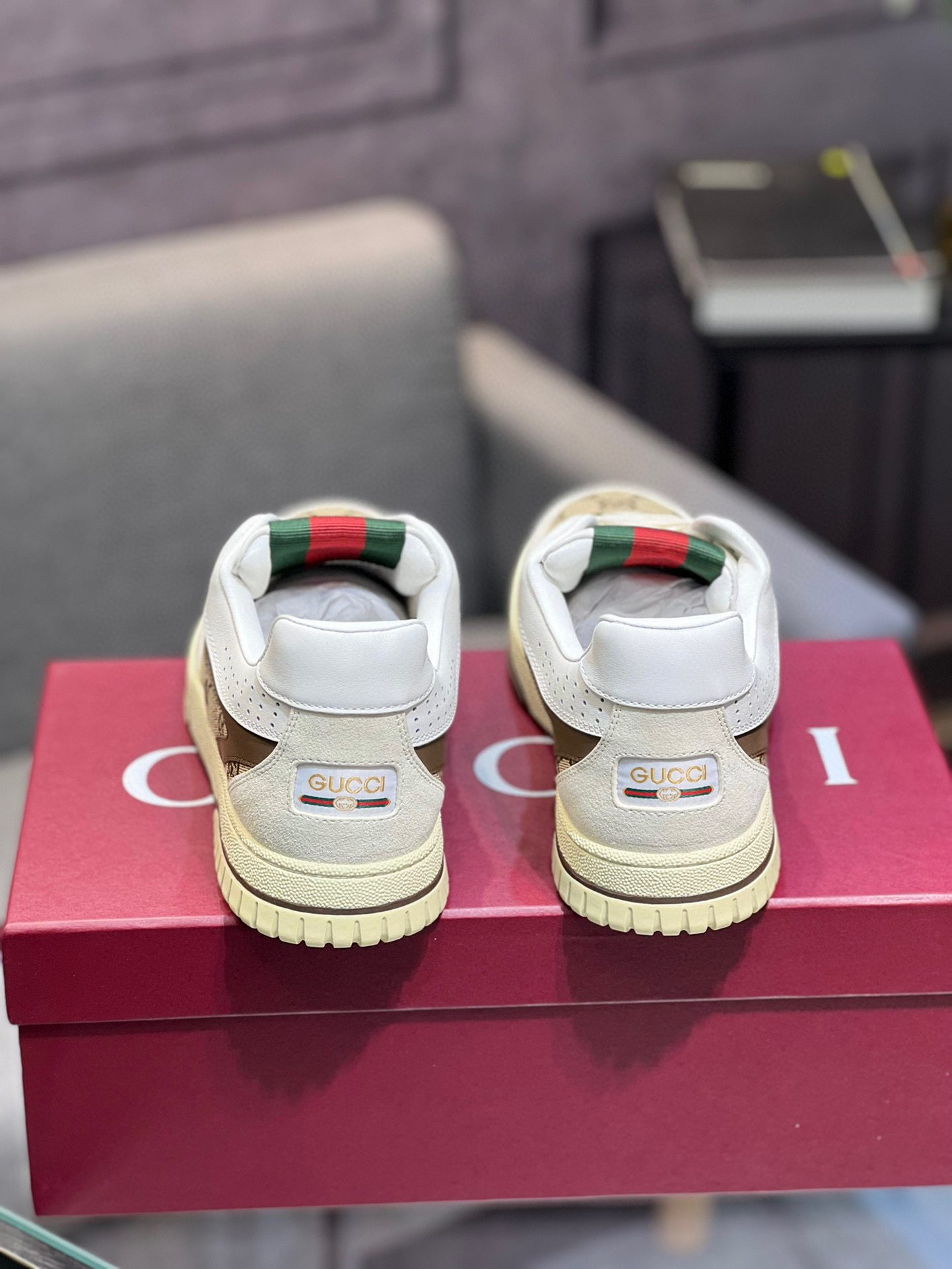 Gucci Basketball Style Sneakers with GG Motif and Aged Effect - Unisex Design 8 i1742651115260 3772 0 6