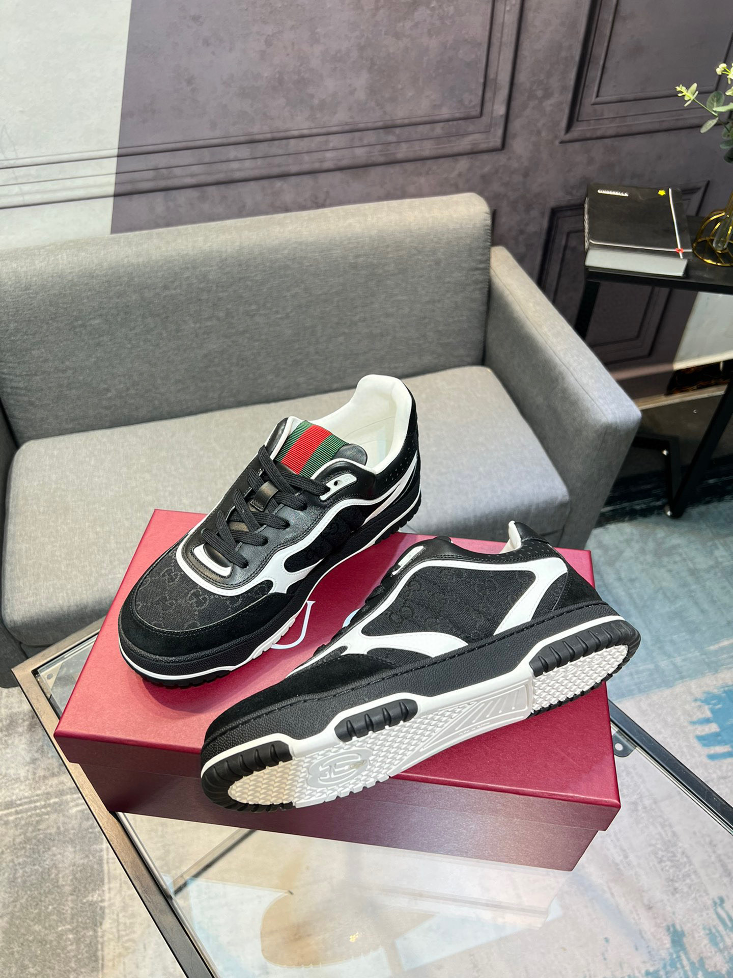 Gucci Men's and Women's Sneakers, Black Leather, Iconic Design, Sizes 38-46 26 i1742651132223 5839 0 2