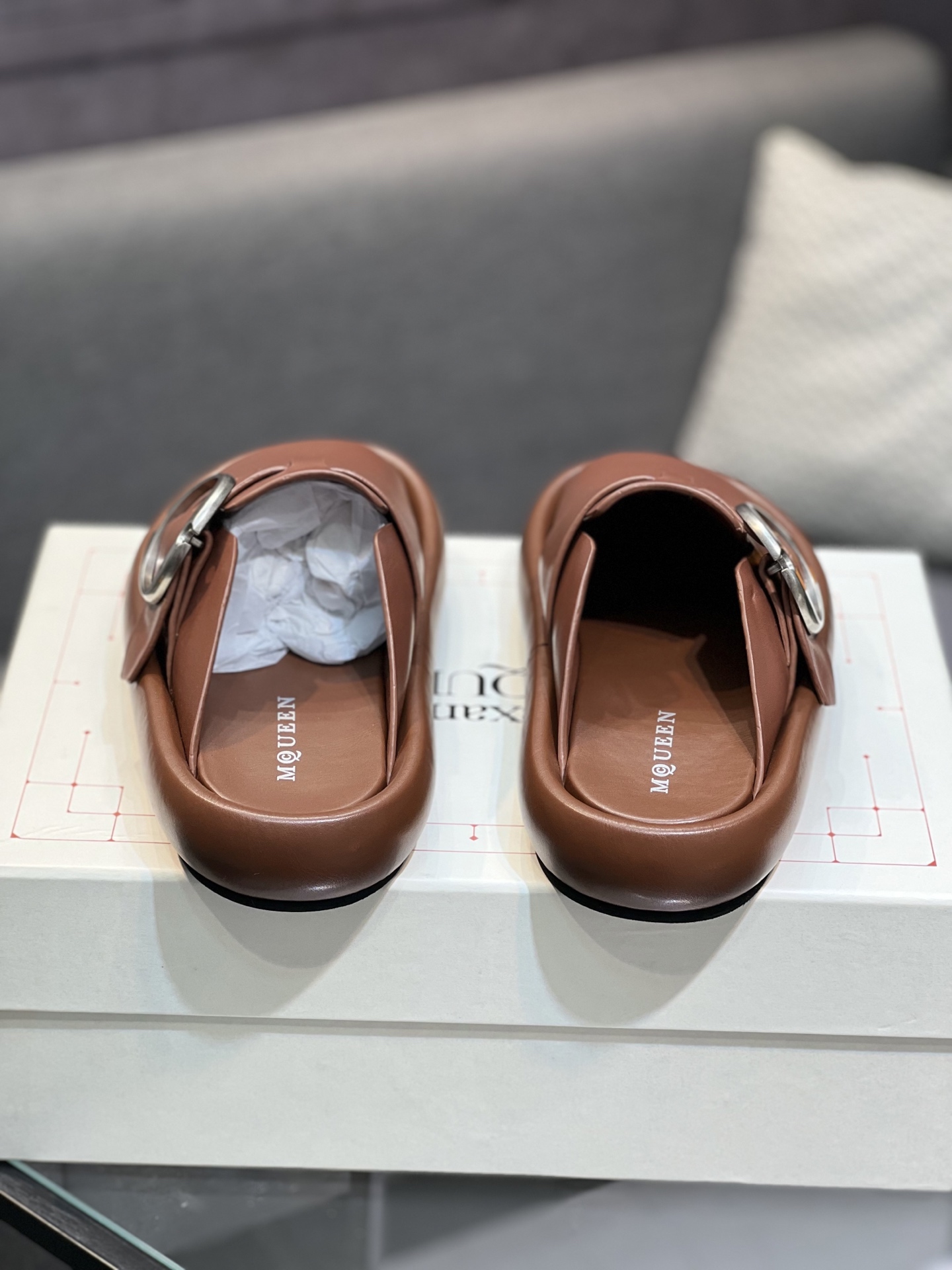 Alexander McQueen Arc Leather Slippers, Comfortable and Stylish, Sizes 35-44 8 i1743434908624 209 0 6