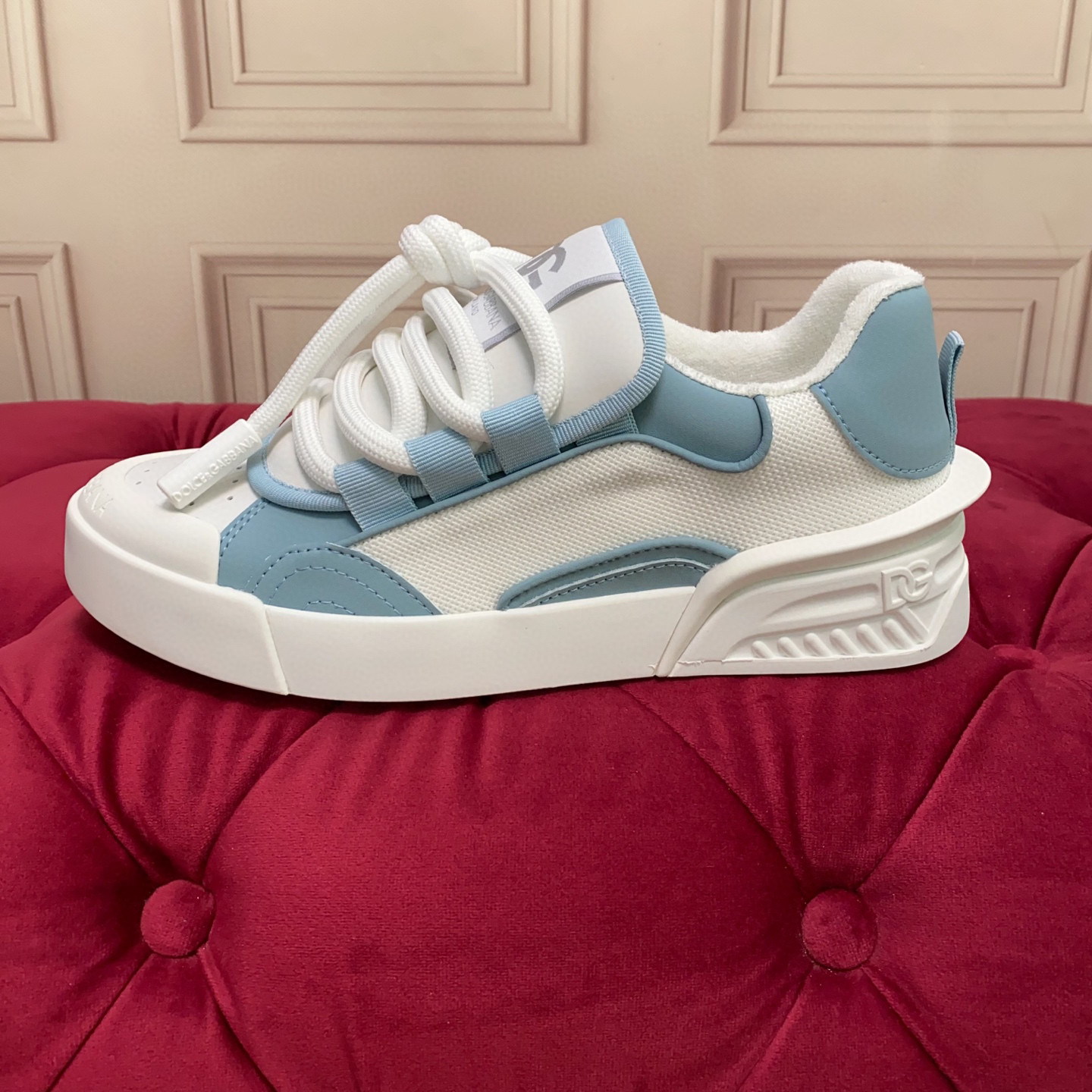 Dolce & Gabbana 2025 Luxury Designer Sneakers, Fashionable Men's and Women's Shoes 9 i1743522761232 1966 0 7