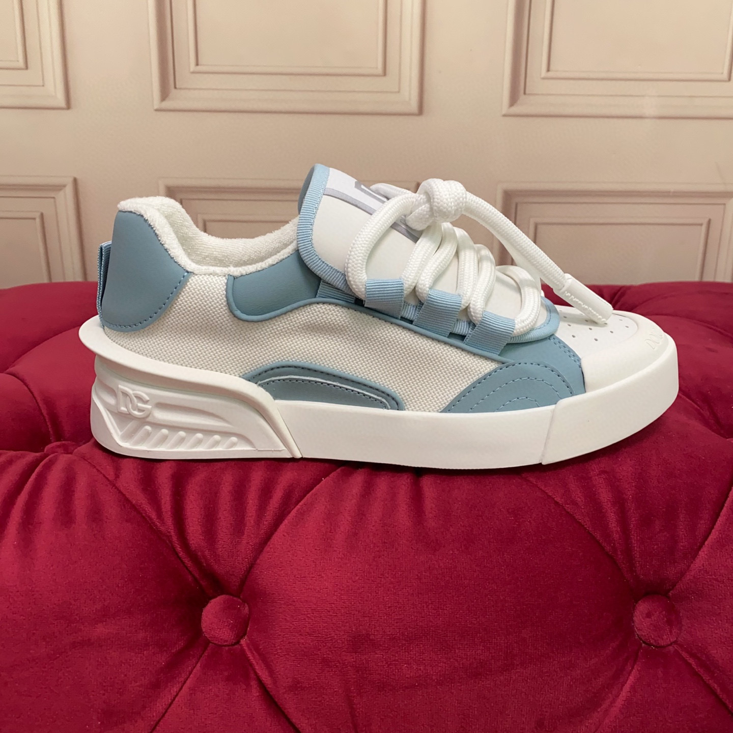 Dolce & Gabbana 2025 Luxury Designer Sneakers, Fashionable Men's and Women's Shoes 1 Dolce & Gabbana 2025 Luxury Designer Sneakers, Fashionable Men's and Women's Shoes