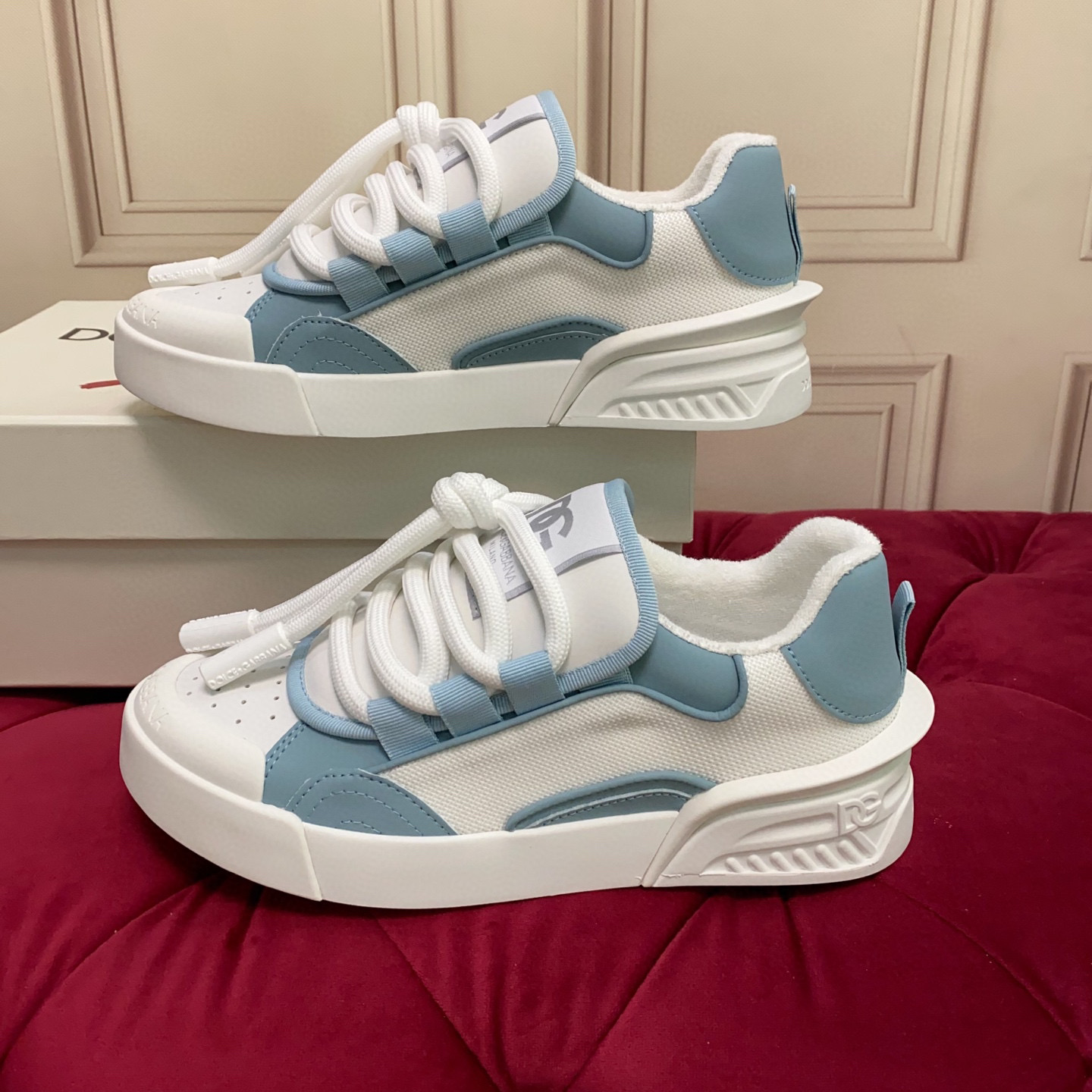 Dolce & Gabbana 2025 Luxury Designer Sneakers, Fashionable Men's and Women's Shoes 3 i1743522761232 6109 0 1
