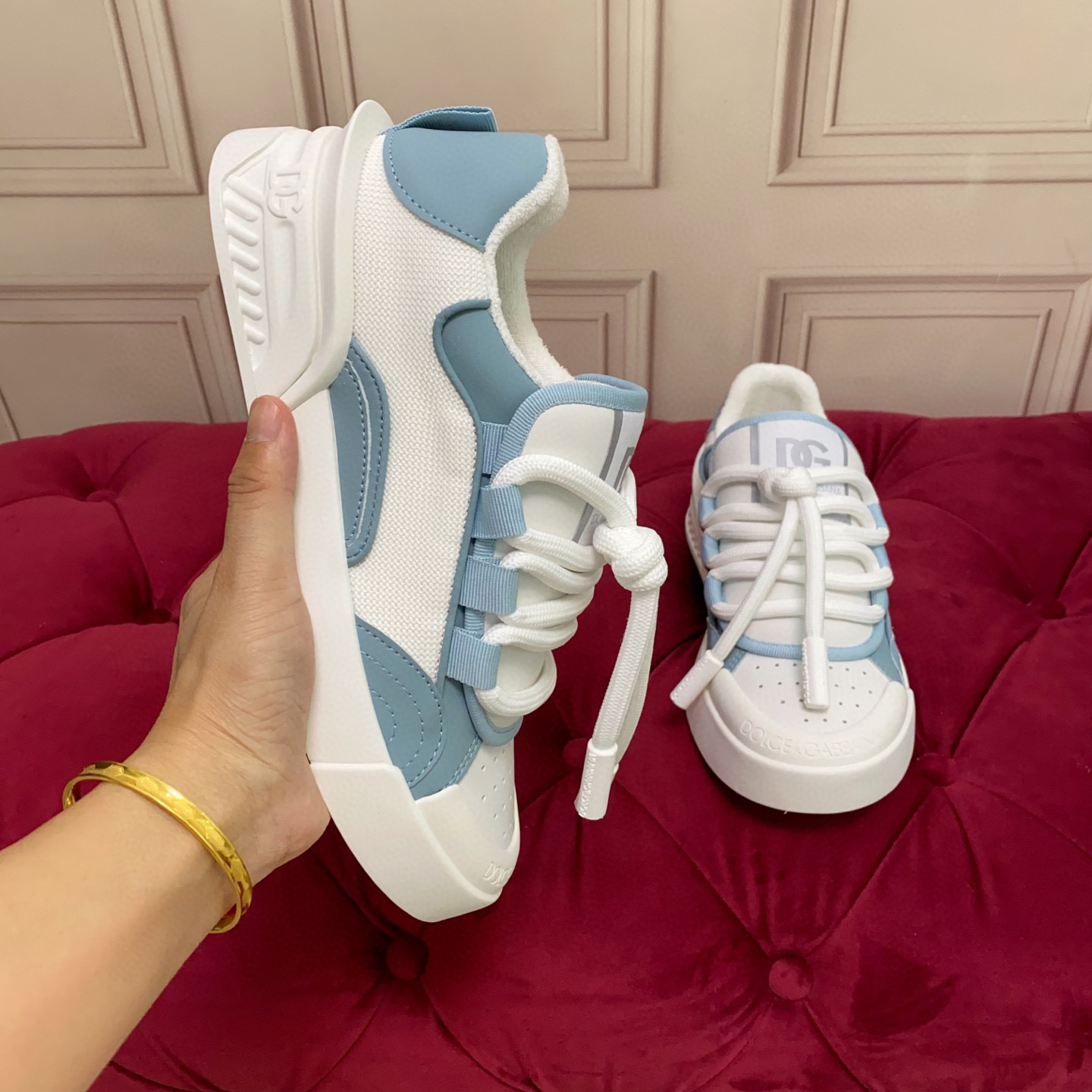 Dolce & Gabbana 2025 Luxury Designer Sneakers, Fashionable Men's and Women's Shoes 6 i1743522761232 9569 0 4