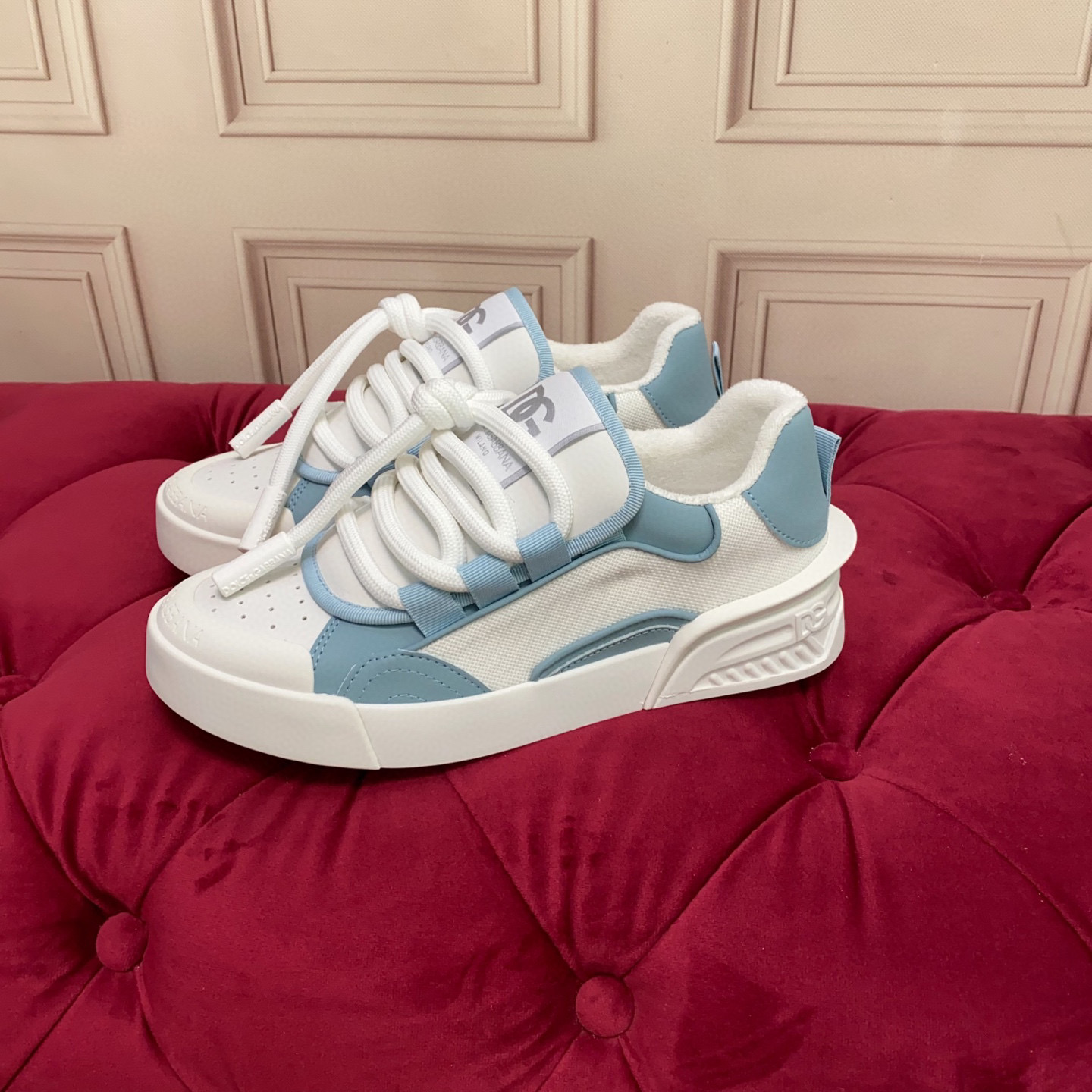 Dolce & Gabbana 2025 Luxury Designer Sneakers, Fashionable Men's and Women's Shoes 5 i1743522766266 7631 0 3
