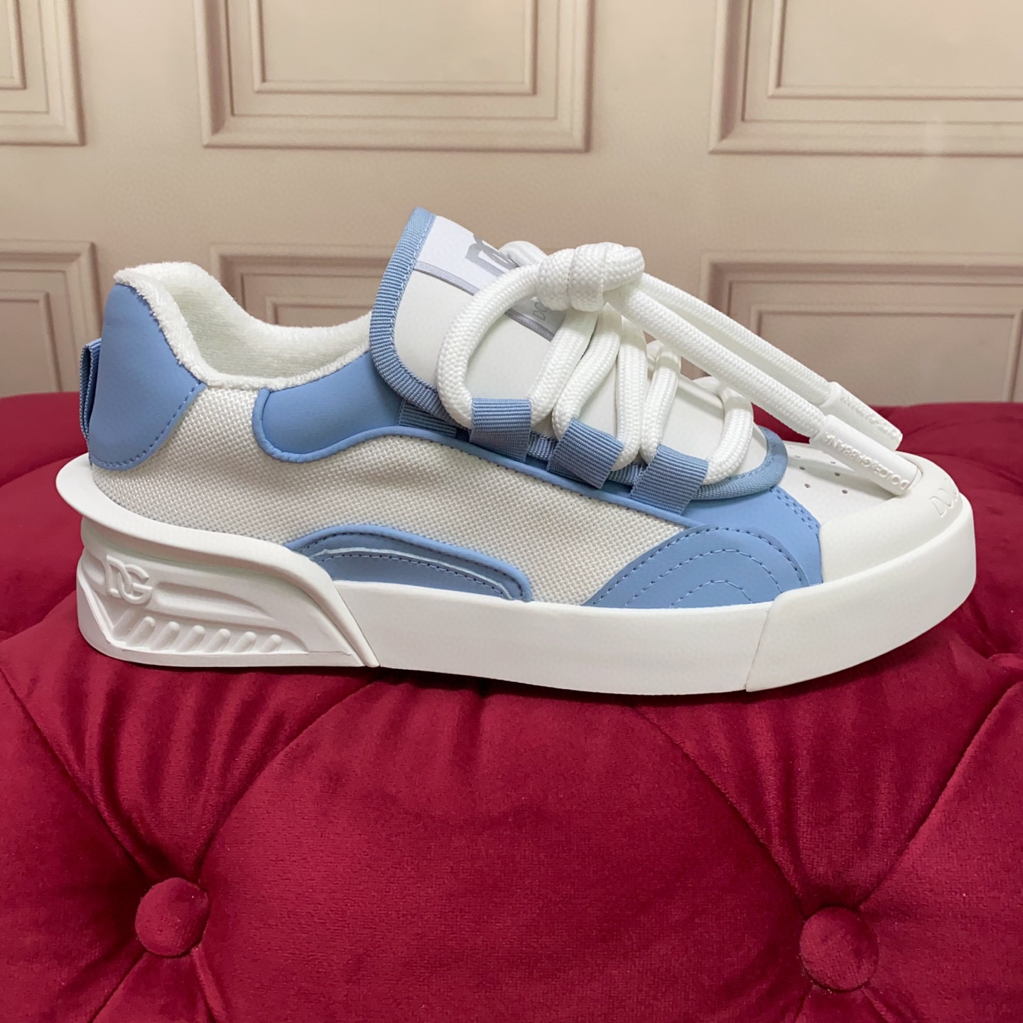 Dolce&Gabbana 2025 Luxury Leather Sneakers, Exquisite Craftsmanship, Blue/White 2 i1743522839676 1171 0 0