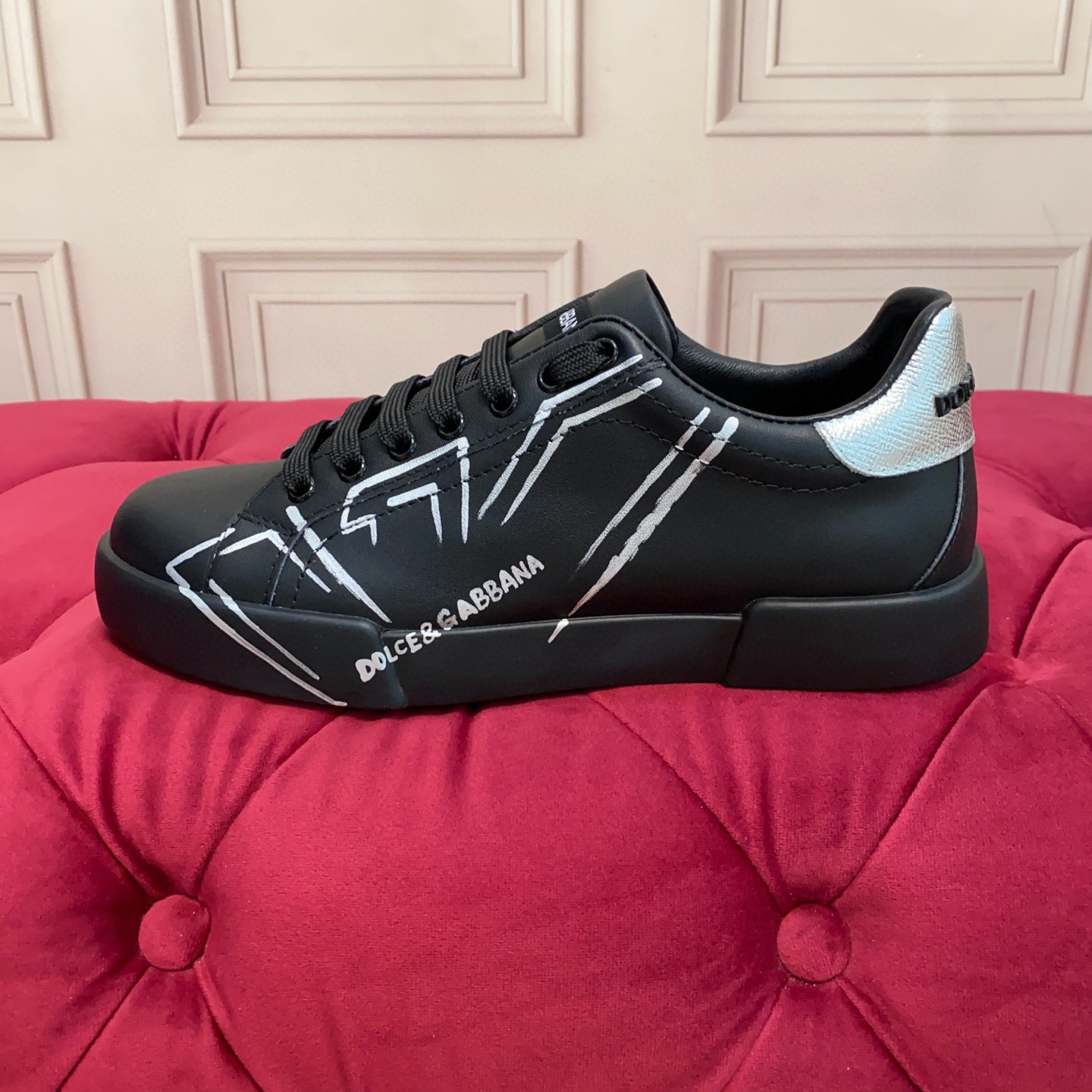 Dolce & Gabbana 2025 Leather Sneakers with Graphic Detail - Luxury Fashion Footwear 9 i1743522950025 1444 0 7