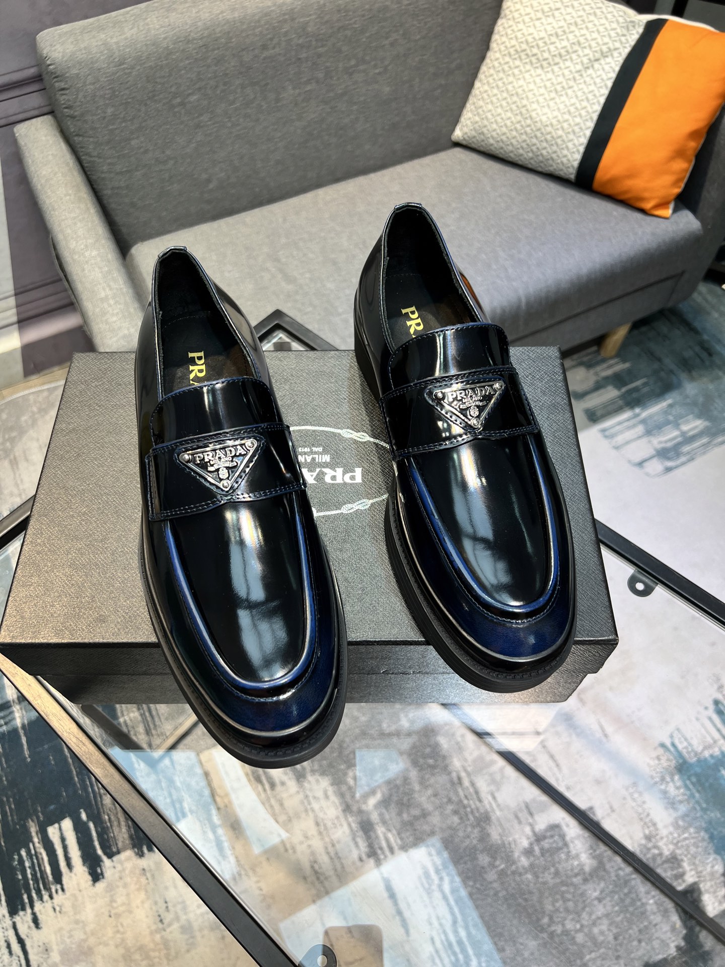 Prada Men's Polished Leather Loafers Slip-On Dress Shoes, Black, Size 39-44 5 i1744644544512 1107 0 3