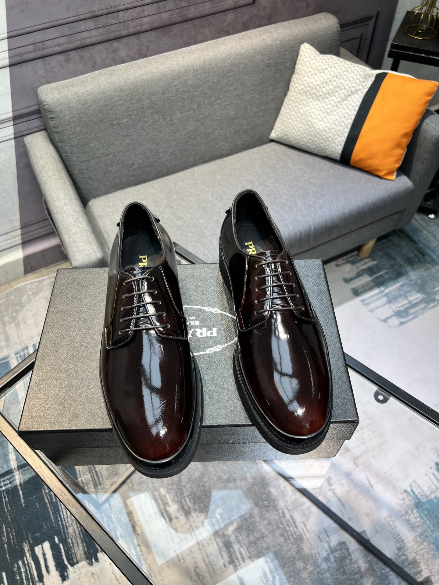 Prada Men's Polished Leather Lace-Up Shoes Oxfords 5 i1744644852237 8980 0 3