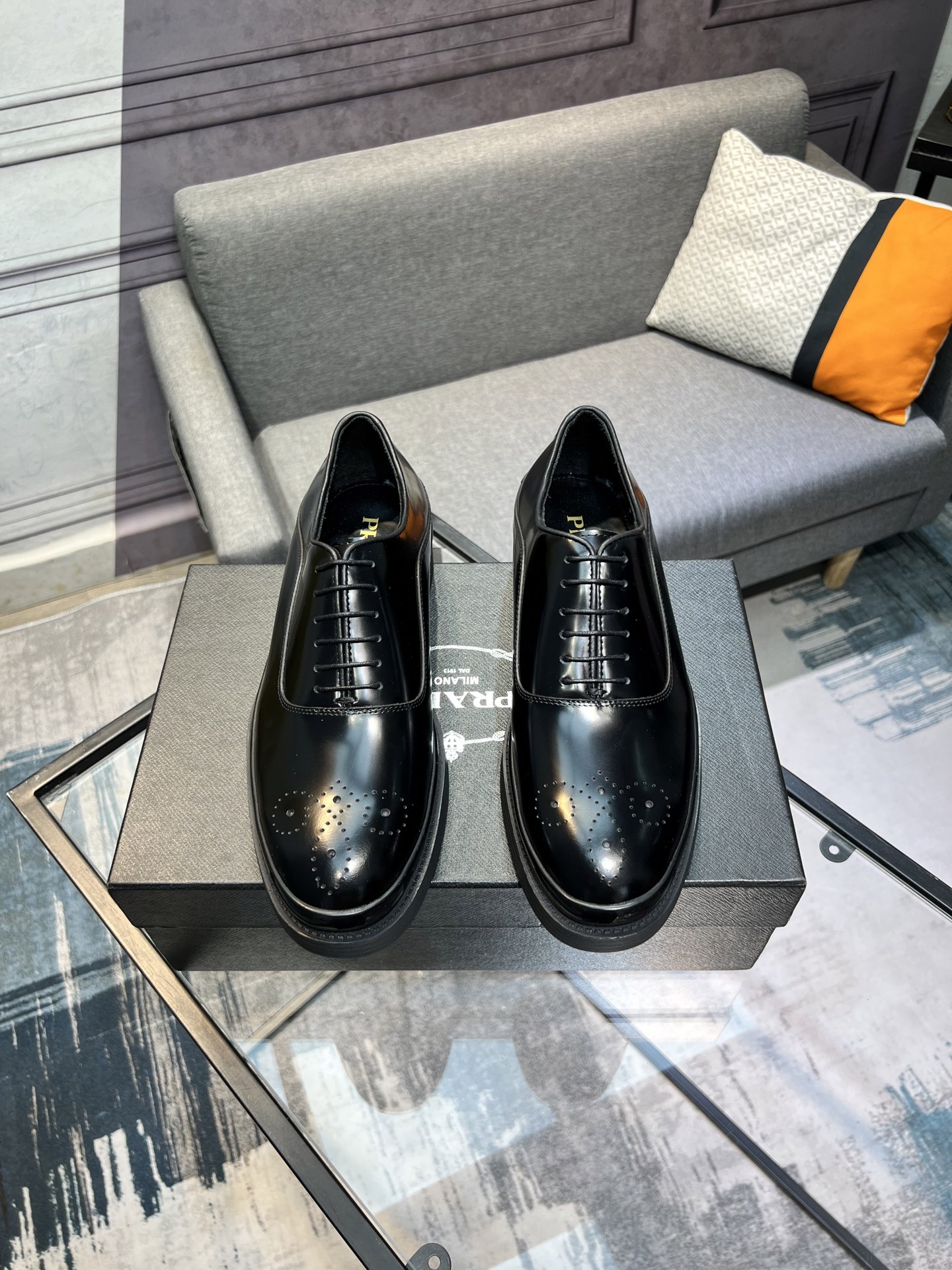Prada Men's Polished Leather Oxford Dress Shoes, Lace-up, Size 39-44 2 i1744645003405 6635 0 0