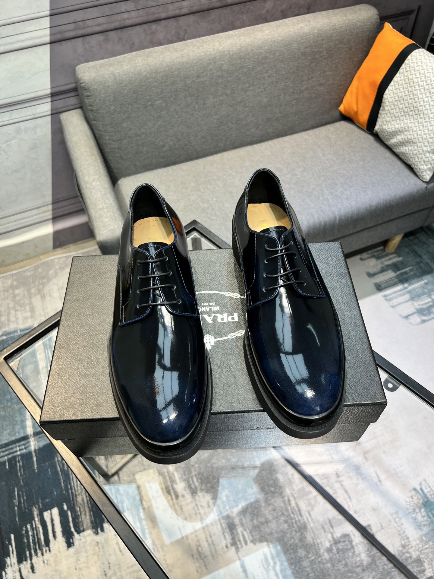 Prada New Polished Leather Loafers, Italian Style, Comfortable and Durable 5 i1744645096954 4114 0 3
